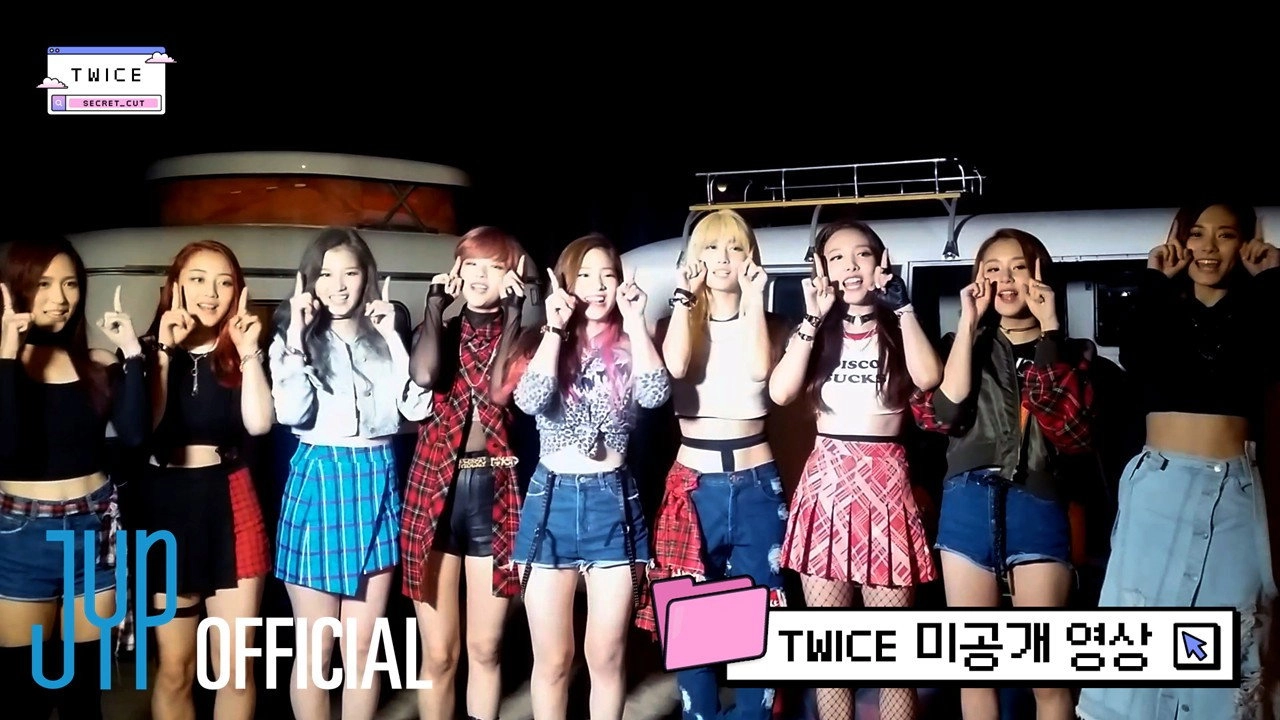 TWICE Secret Cut