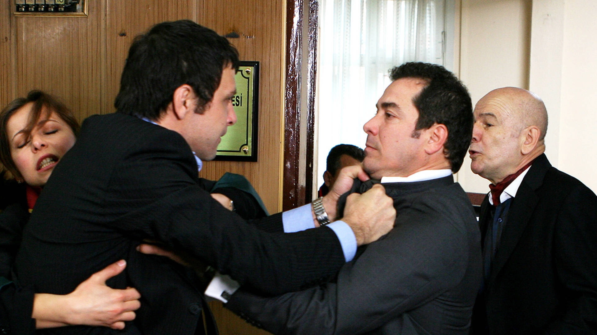Bıçak Sırtı