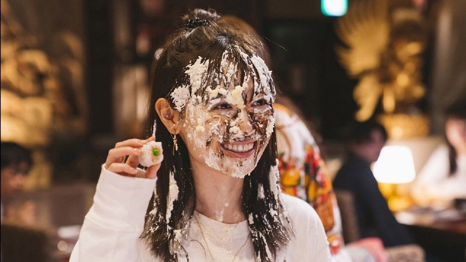 Unlucky Girl!
