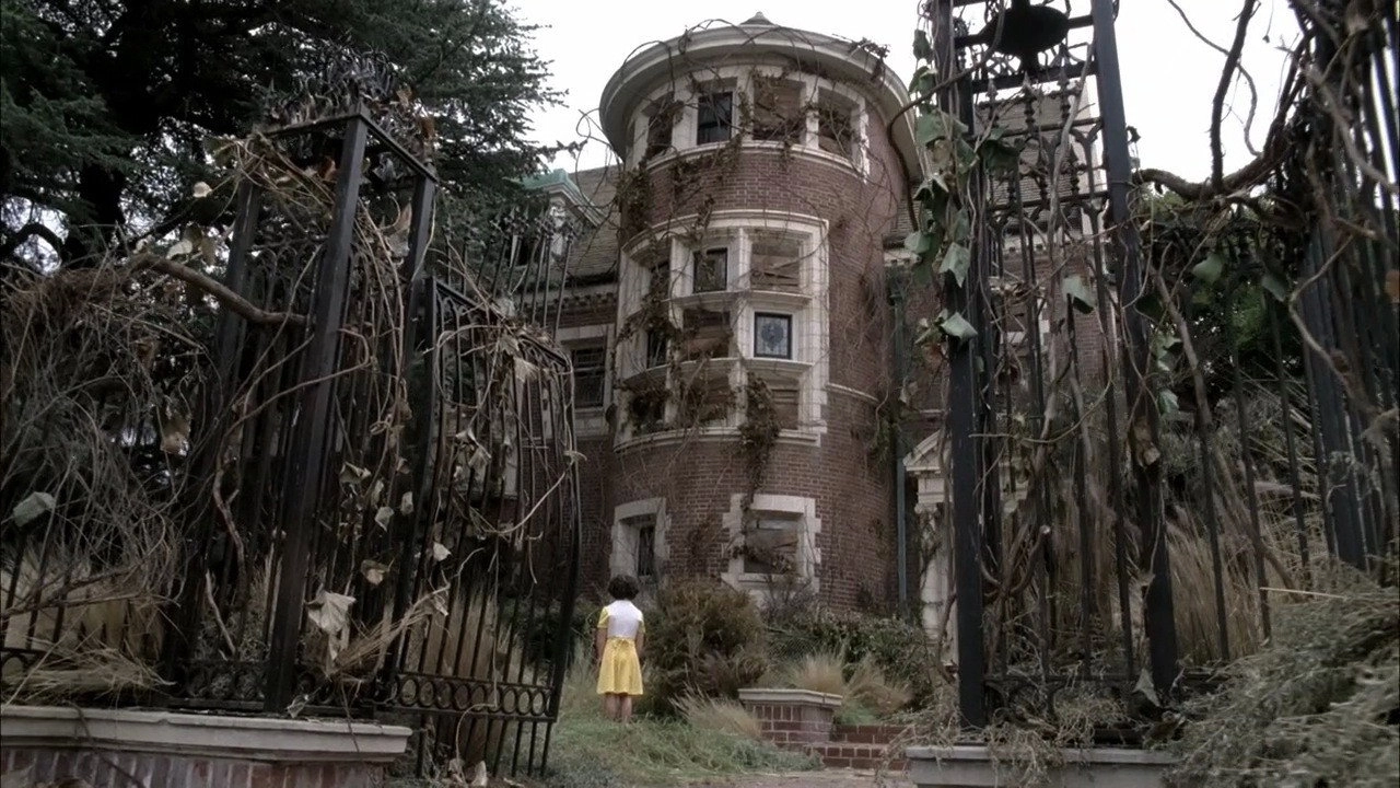 Behind the Fright: The Making of American Horror Story
