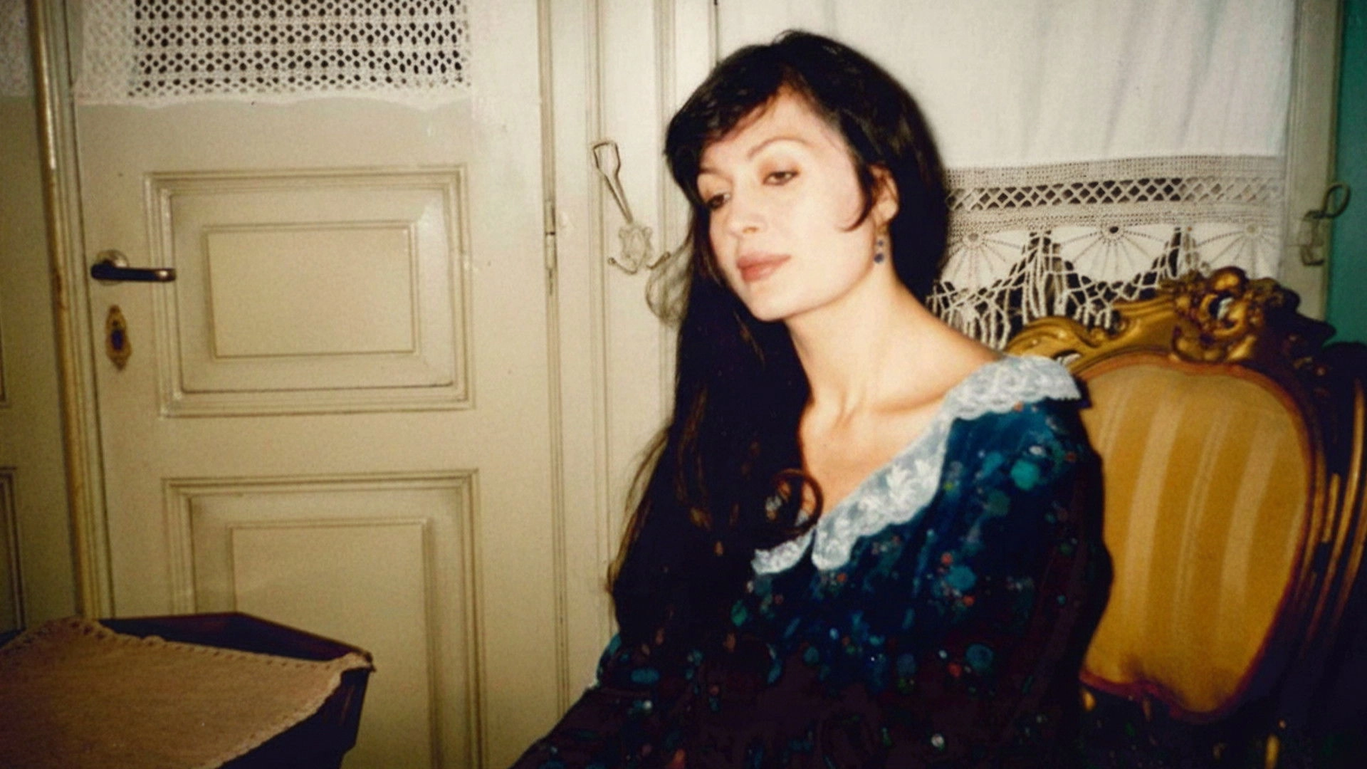 Wife as Gramophone