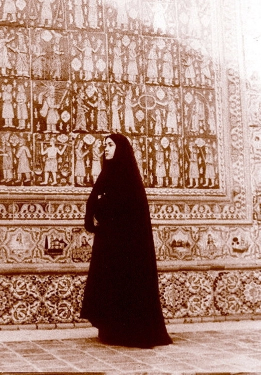 WOMEN LIKE US: WOMEN IN IRAN