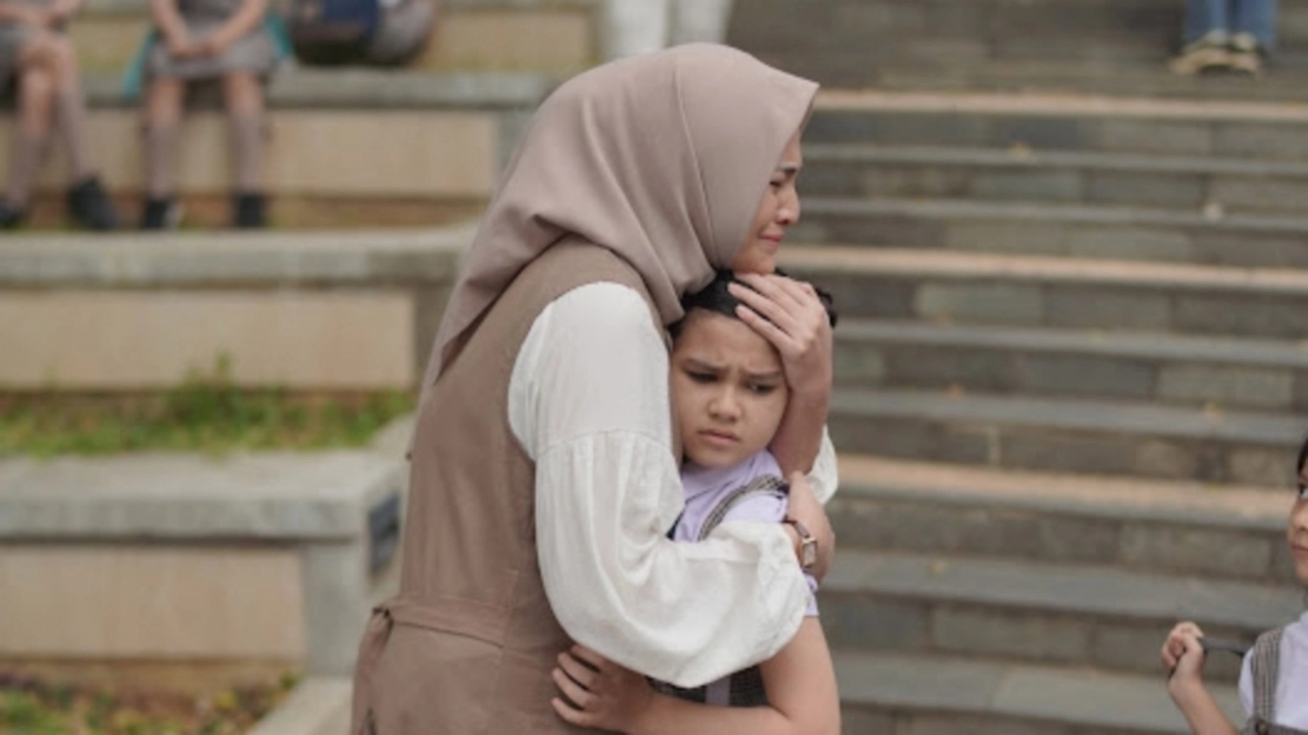 La Tahzan: Cinta, Dosa, Luka...