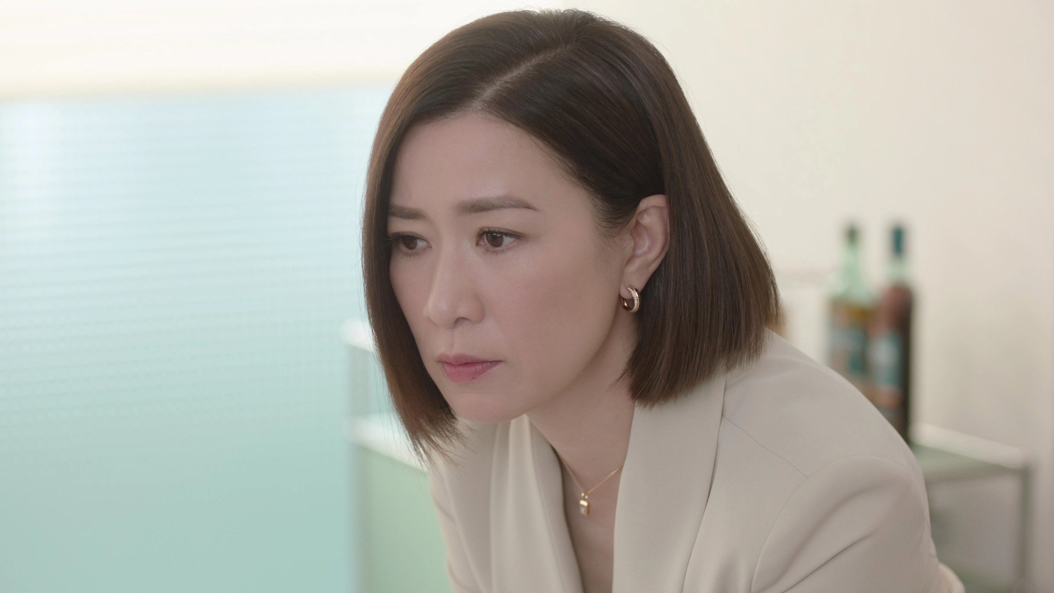 The QUEEN of News