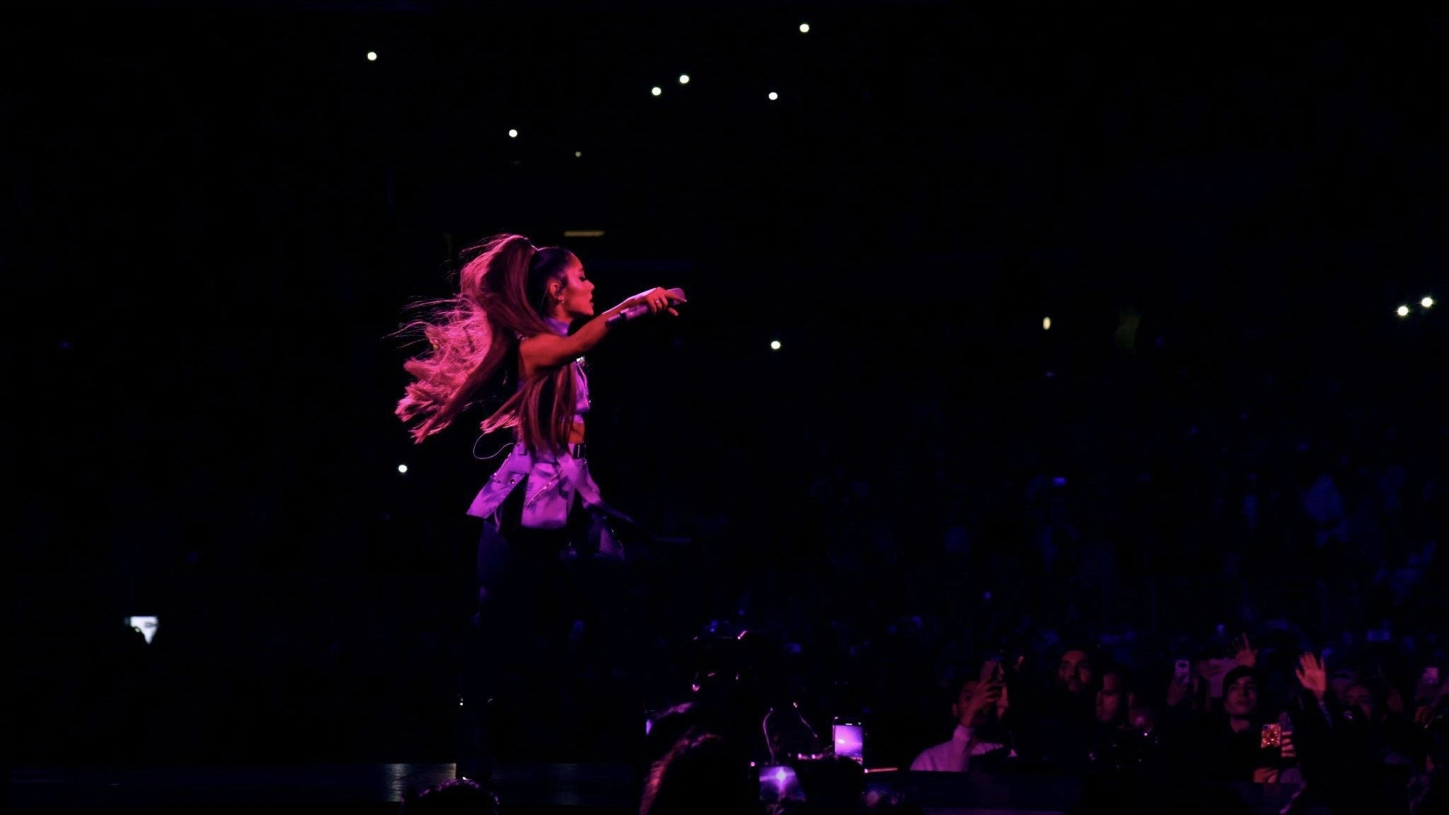 ariana grande: excuse me, i love you