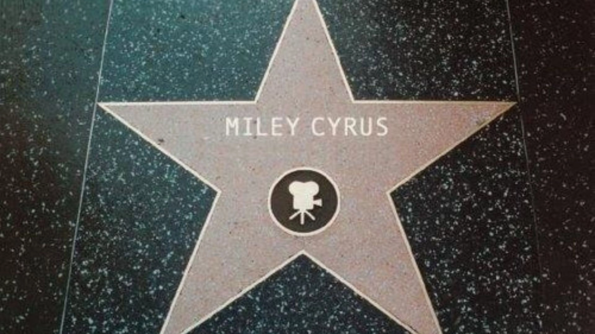 Miley Cyrus: Something Beautiful