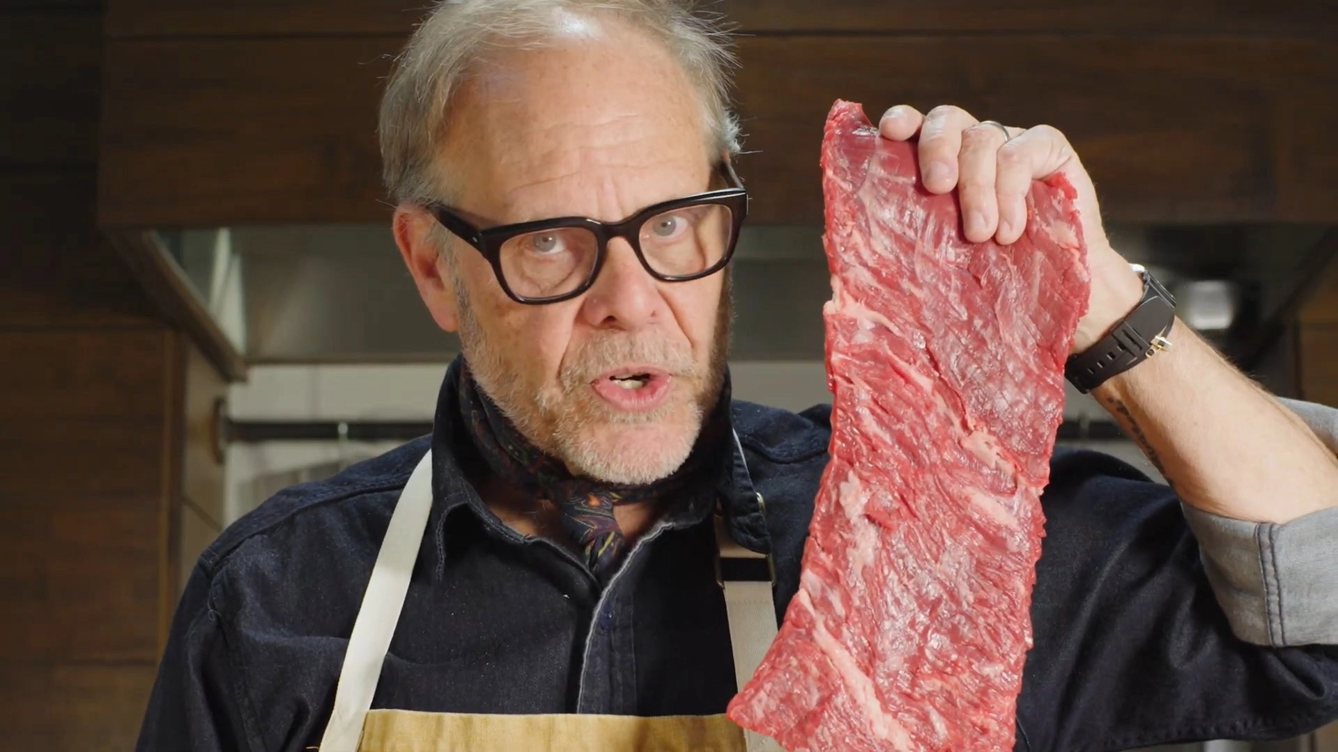 Alton Brown Cooks Food