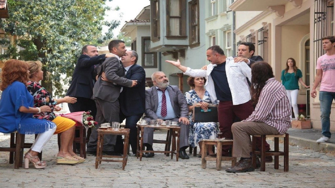 Hangimiz Sevmedik