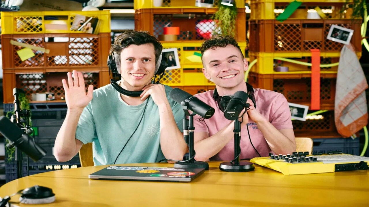 Achter De Schermen