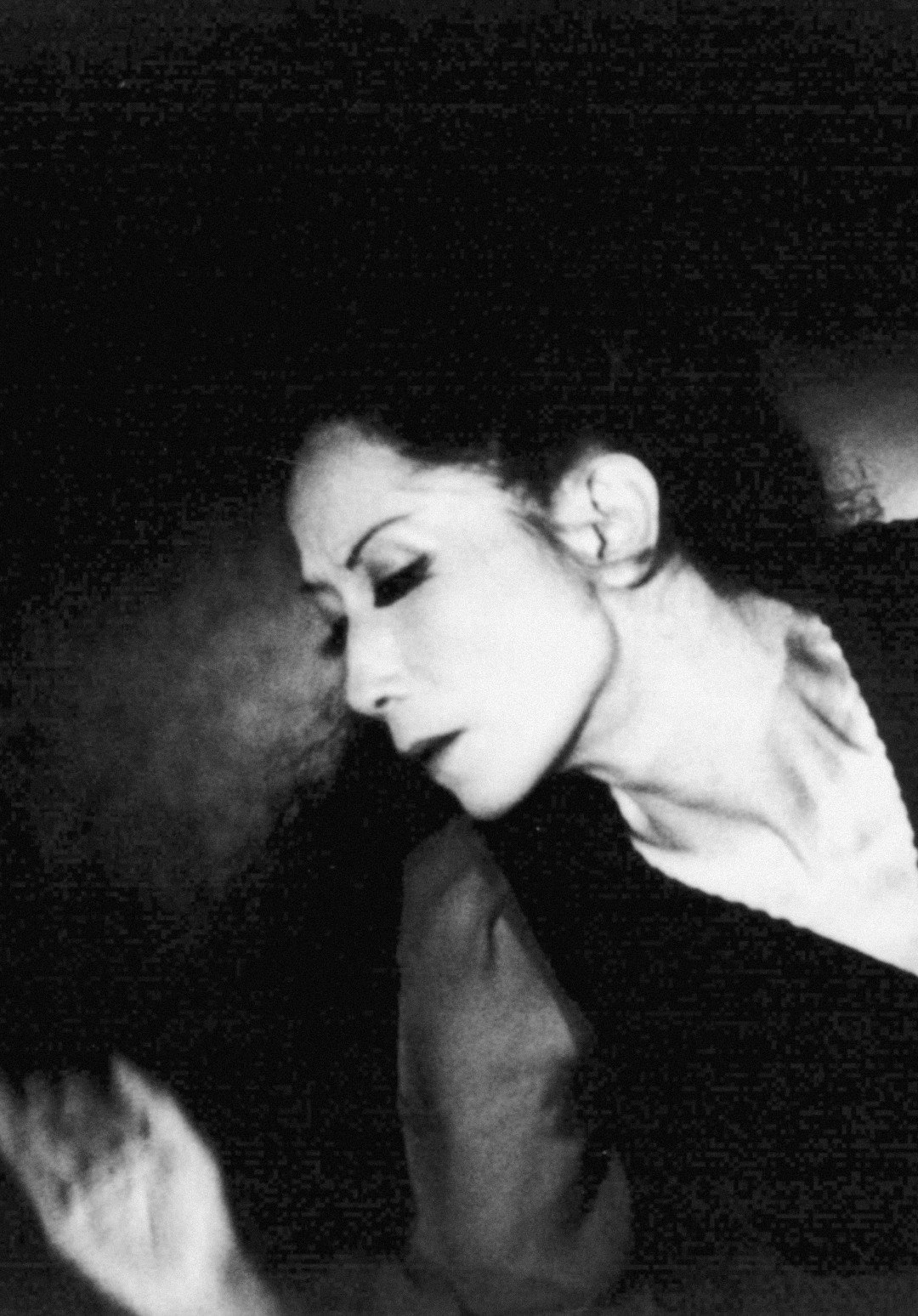 Akiko: Portrait of a Dancer