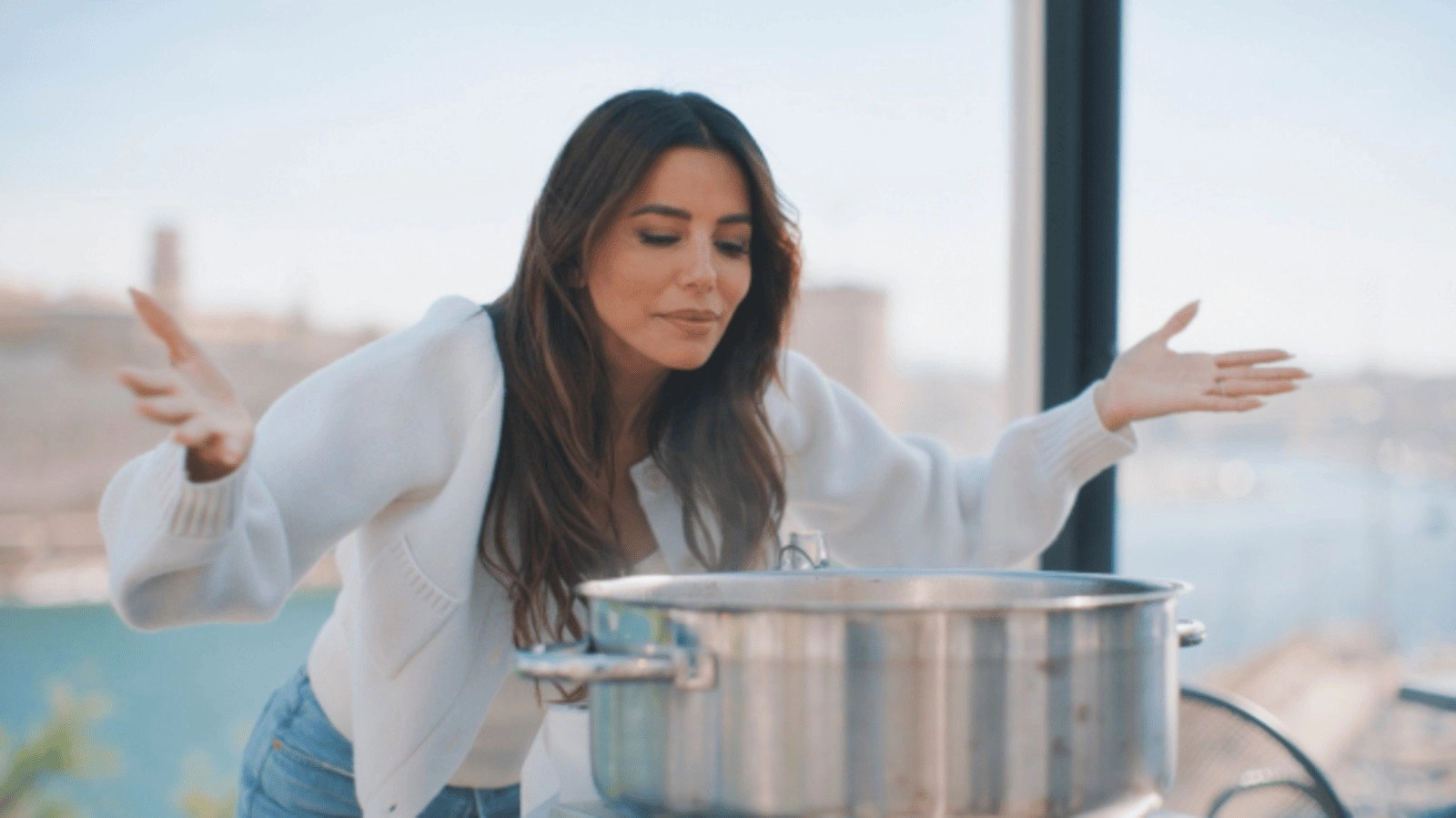 Eva Longoria: Searching for France