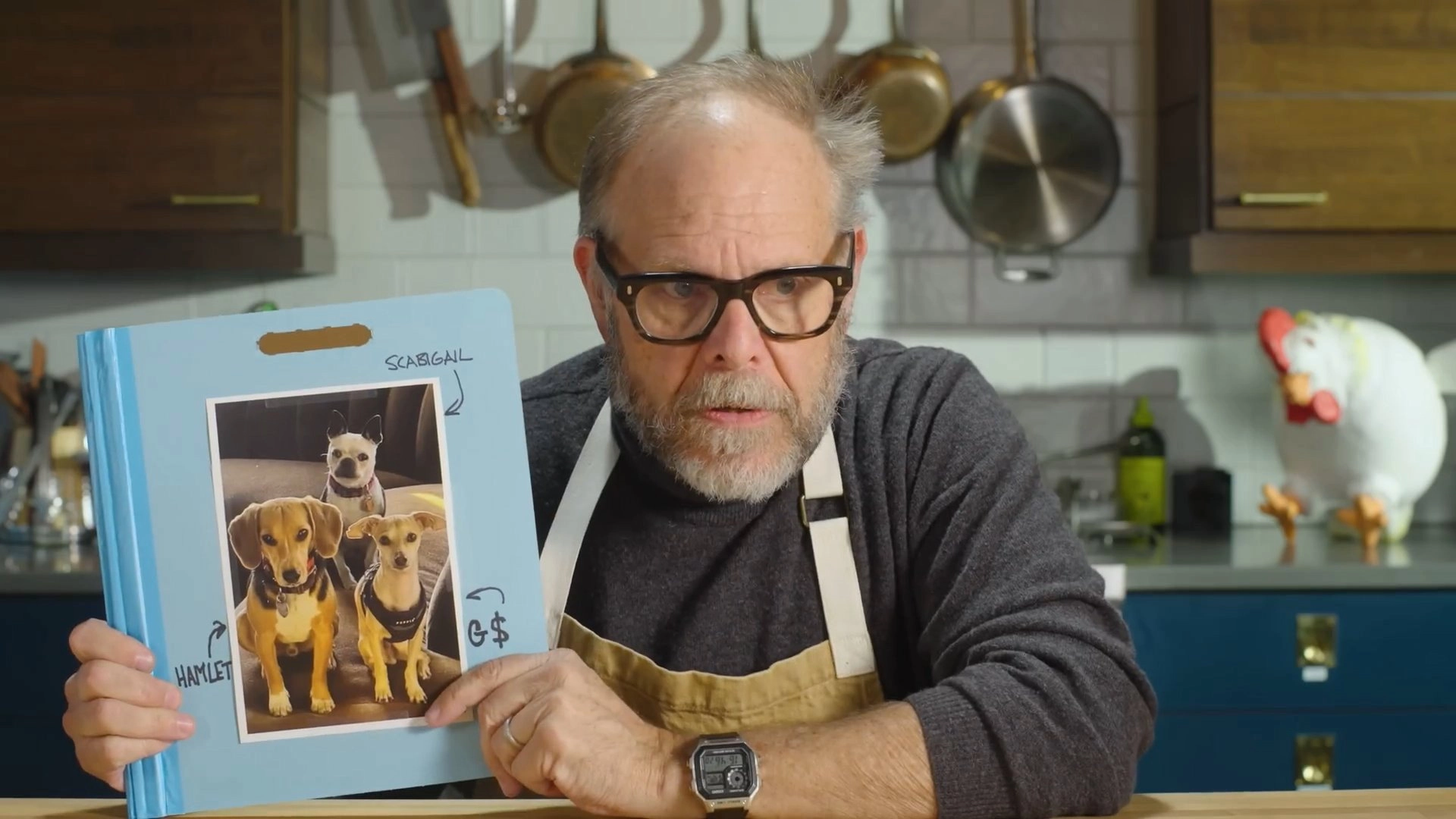 Alton Brown Cooks Food