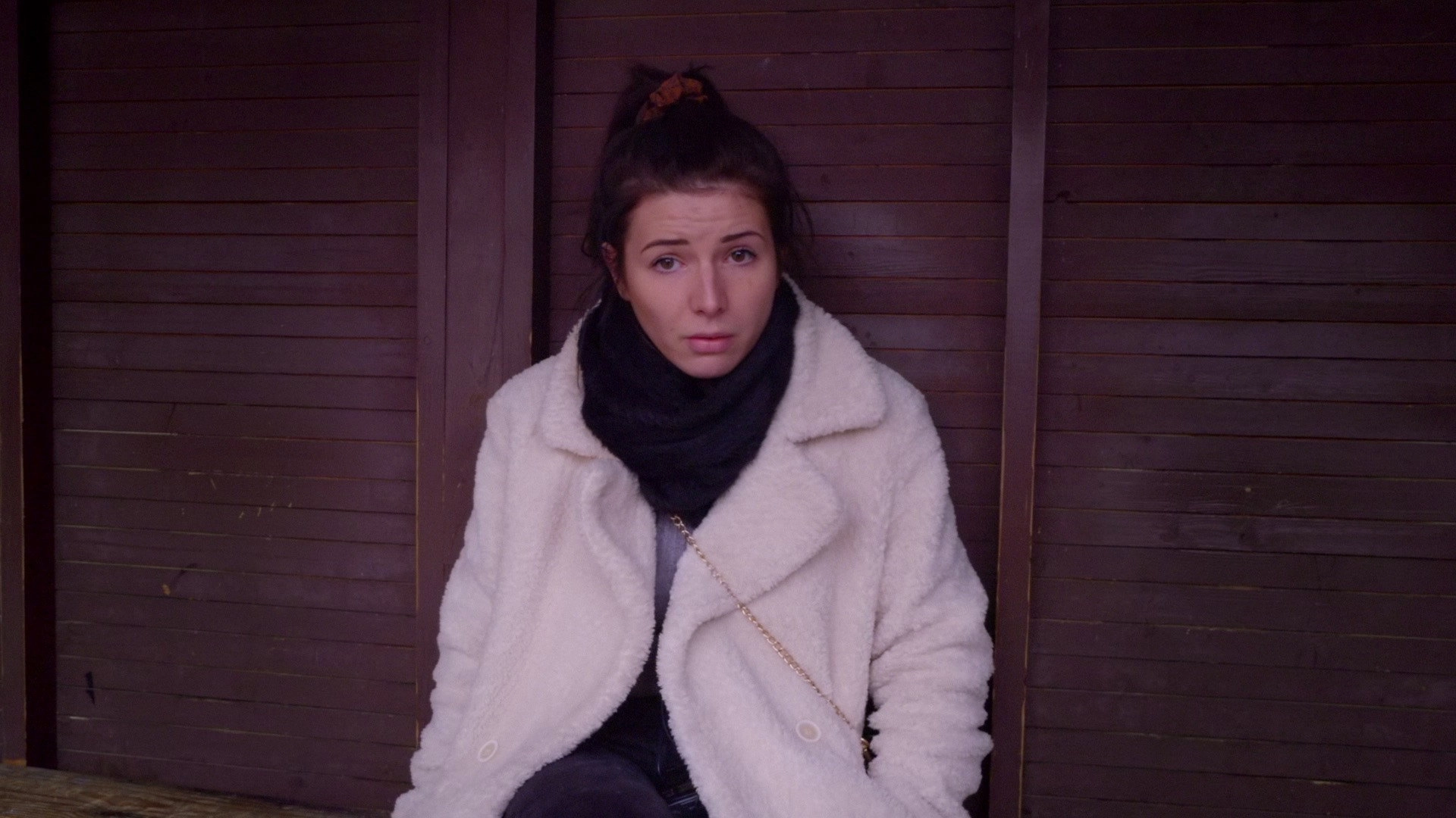 Devant – Contrechamp de la rétention