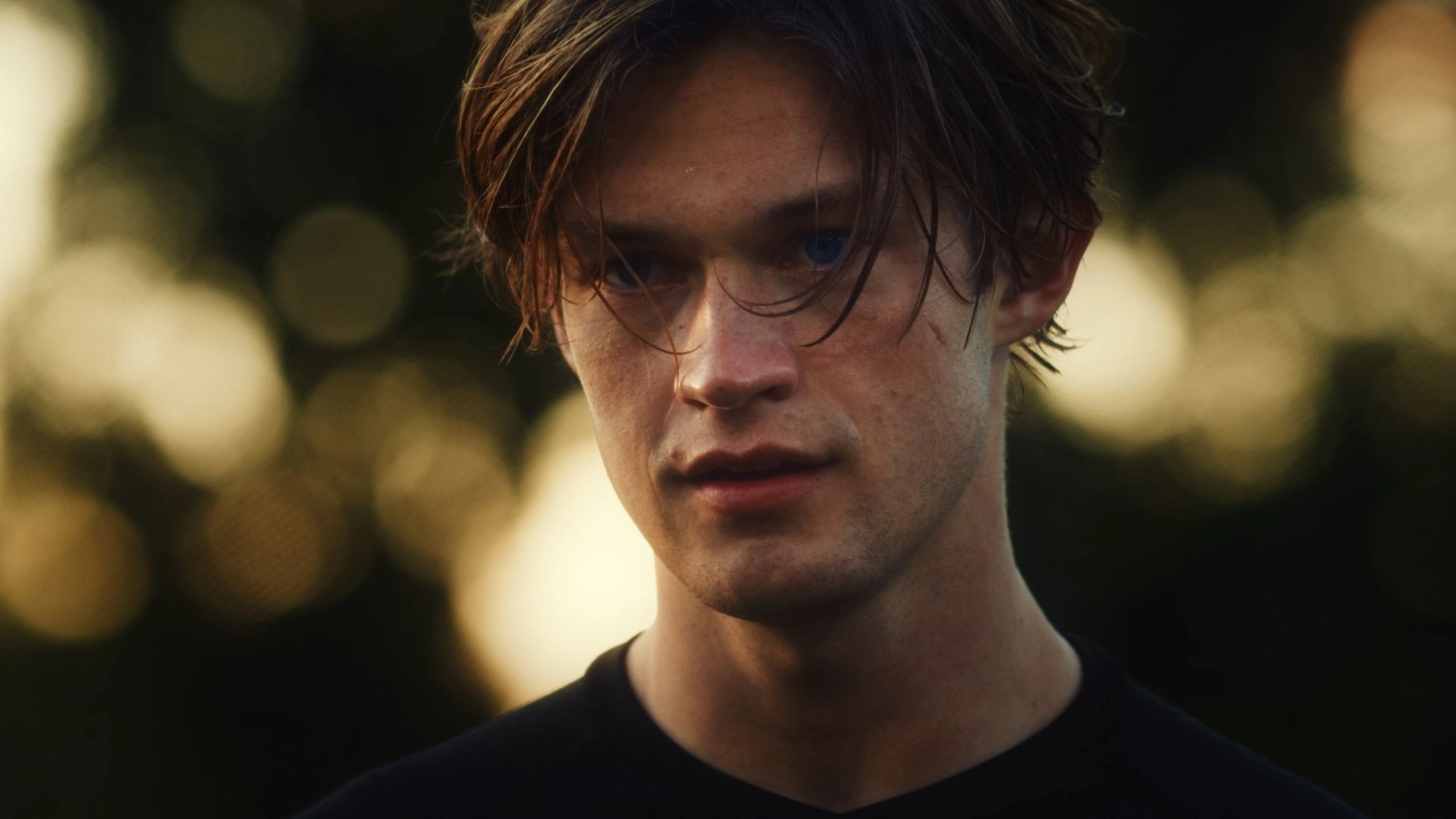 Maxton Hall – The World Between Us