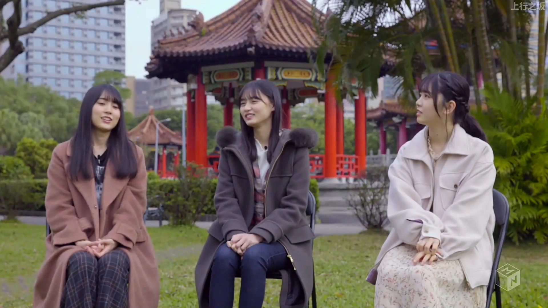 乃木坂46 meets Asia！