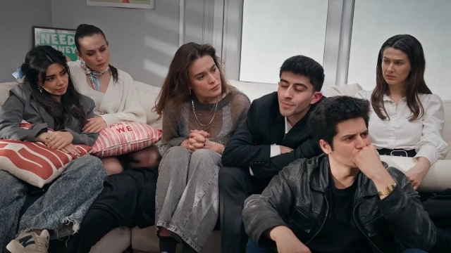 Biz Bir Aileyiz