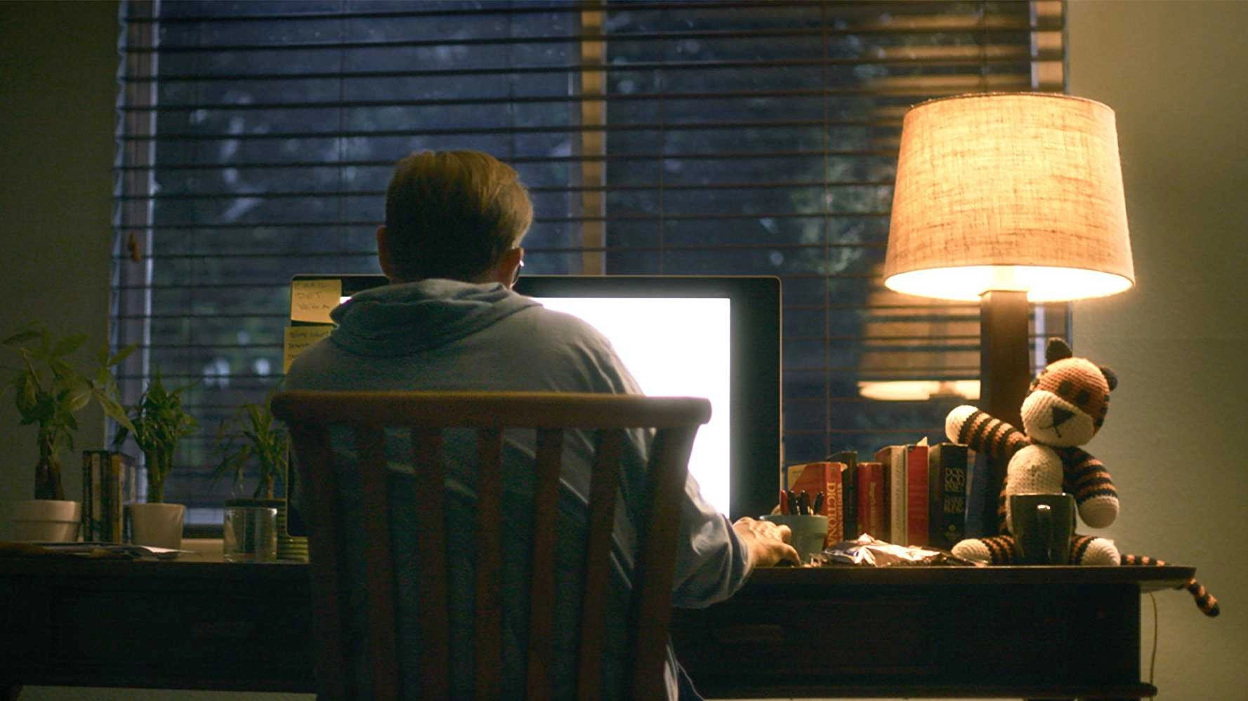 Don't F**k with Cats: Hunting an Internet Killer