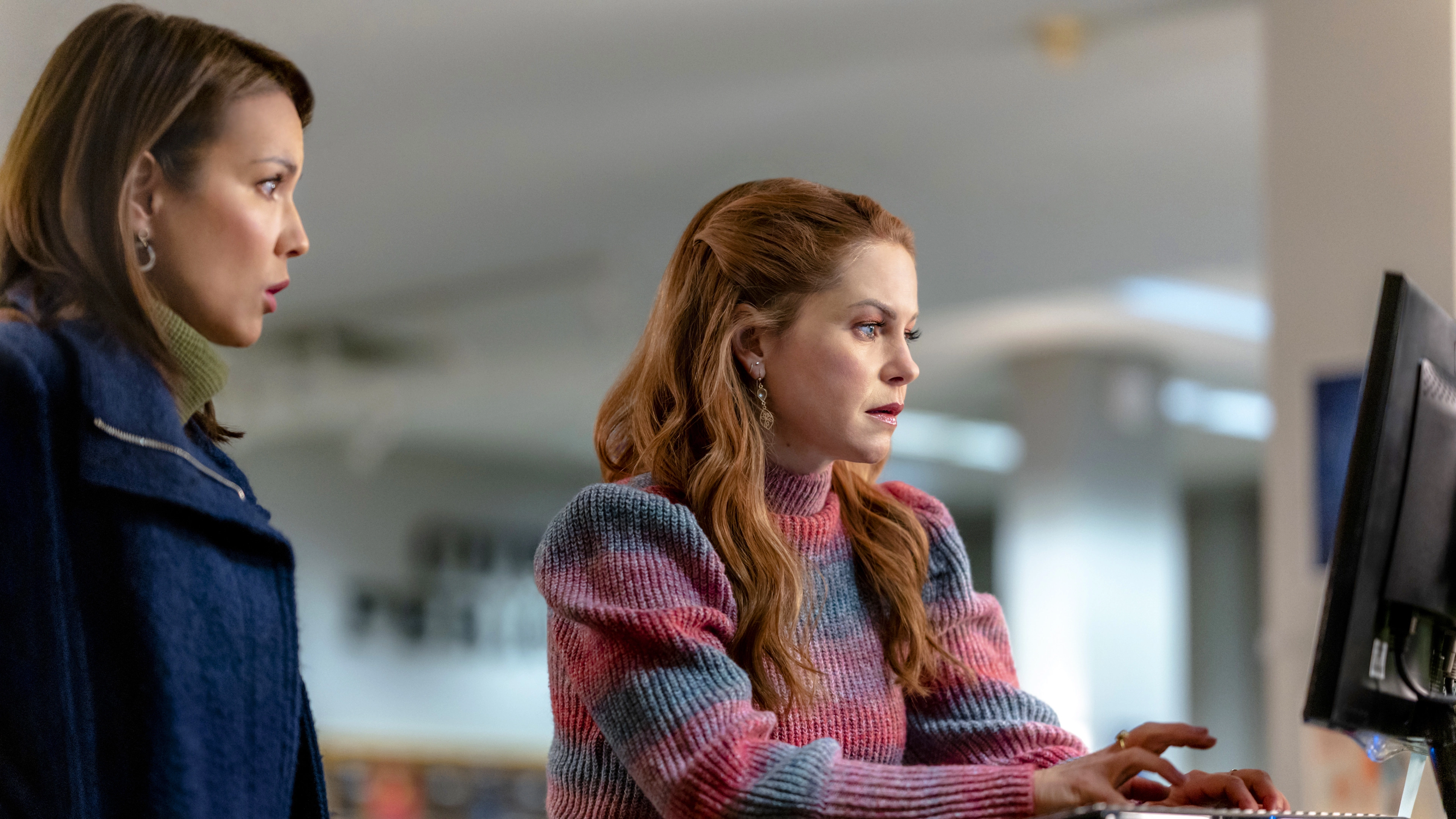Aurora Teagarden Mysteries: How to Con a Con