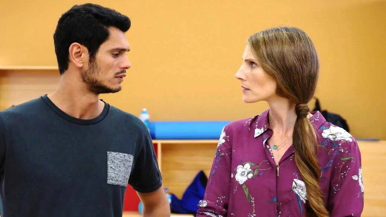 דאנסטורי