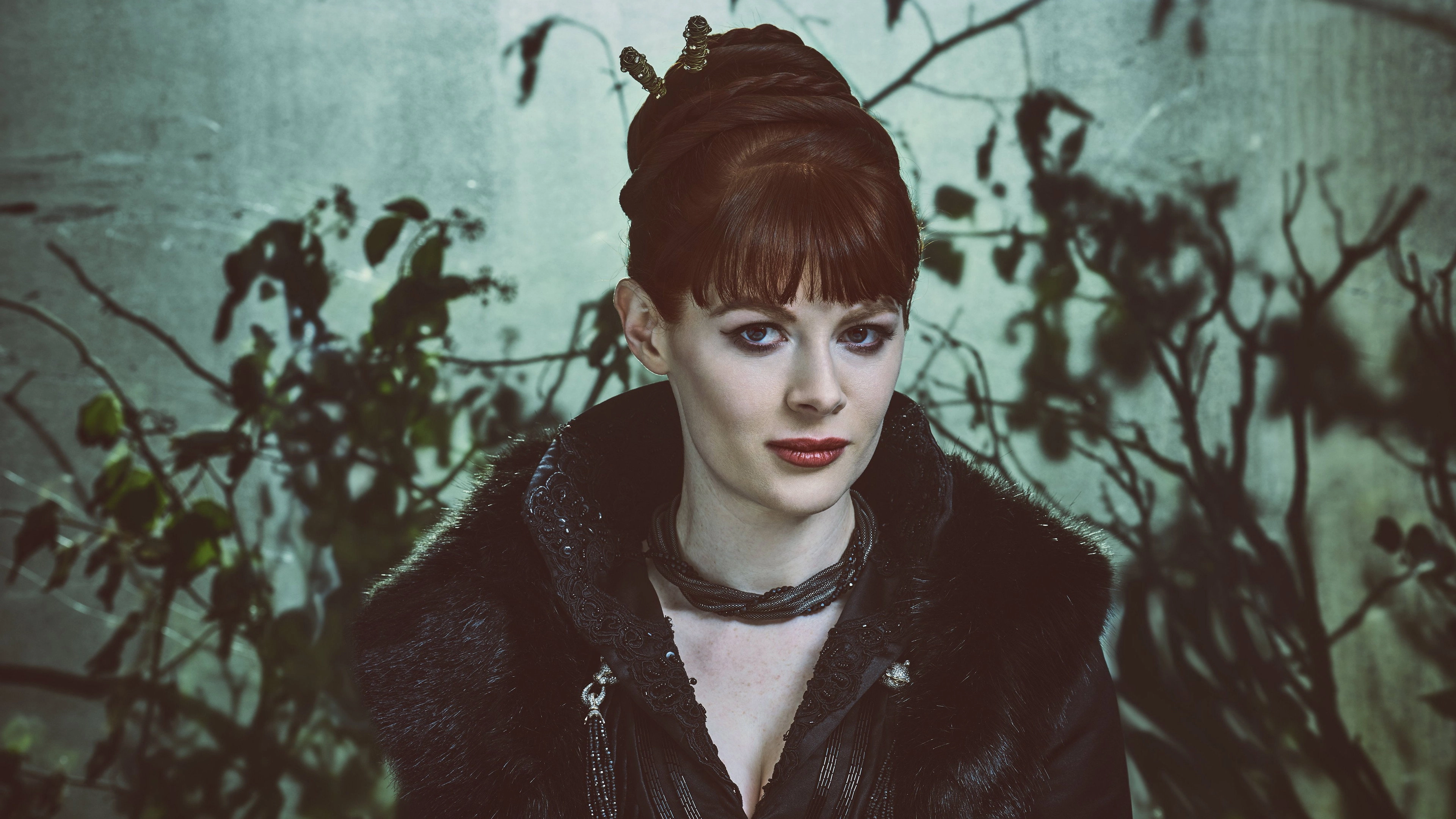 Into the Badlands