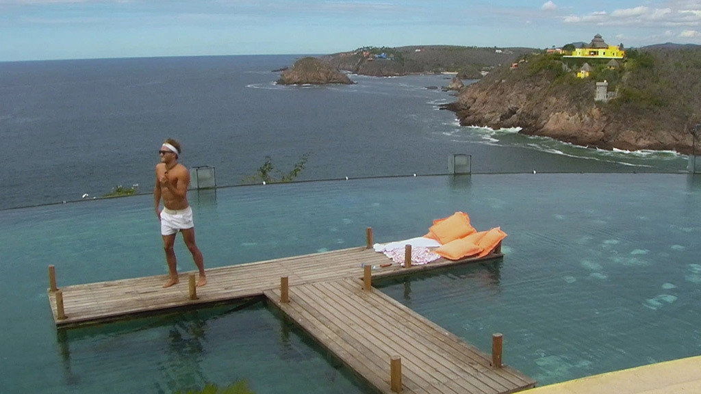 Paradise Hotel