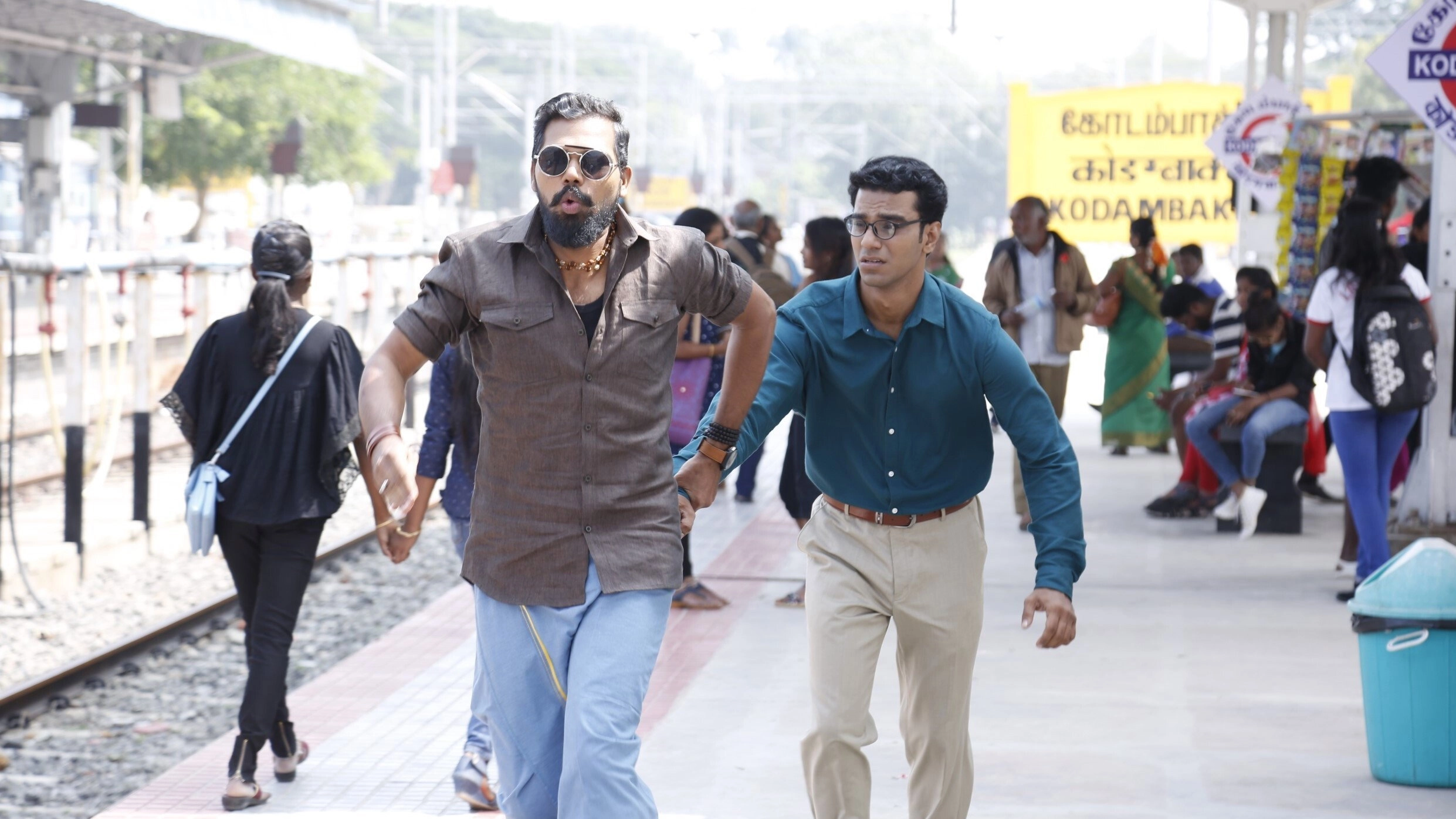 Nenjamundu Nermaiyundu Odu Raja