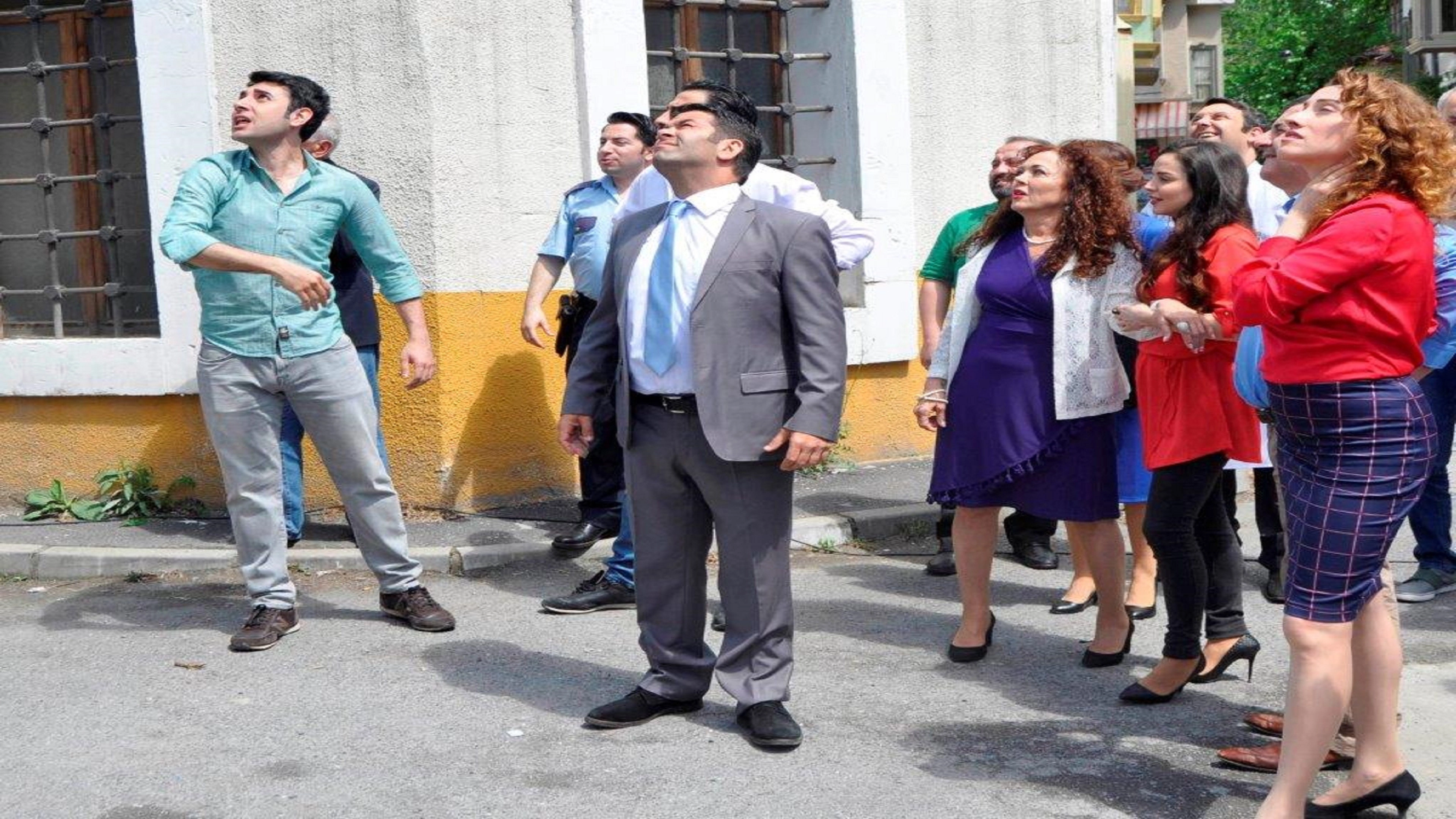 Hangimiz Sevmedik