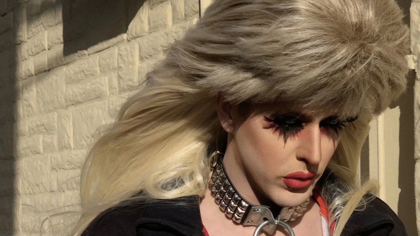 Life's a Biqtch