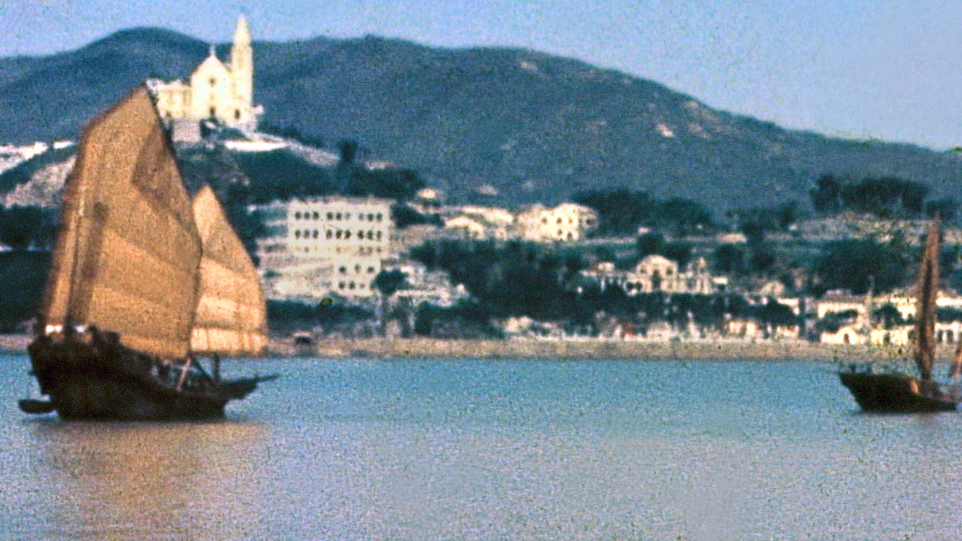 The Pacific War in Color