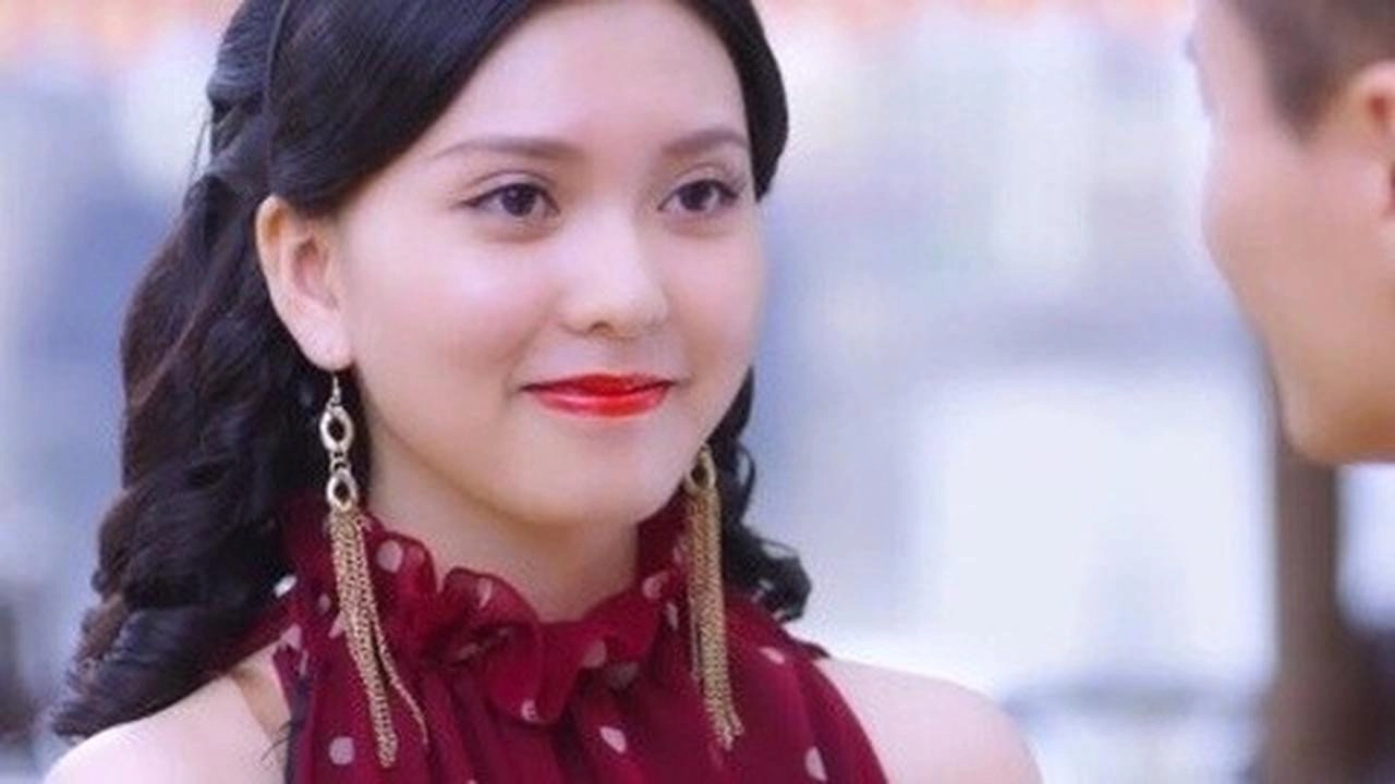 The Girl in Tassel Earring