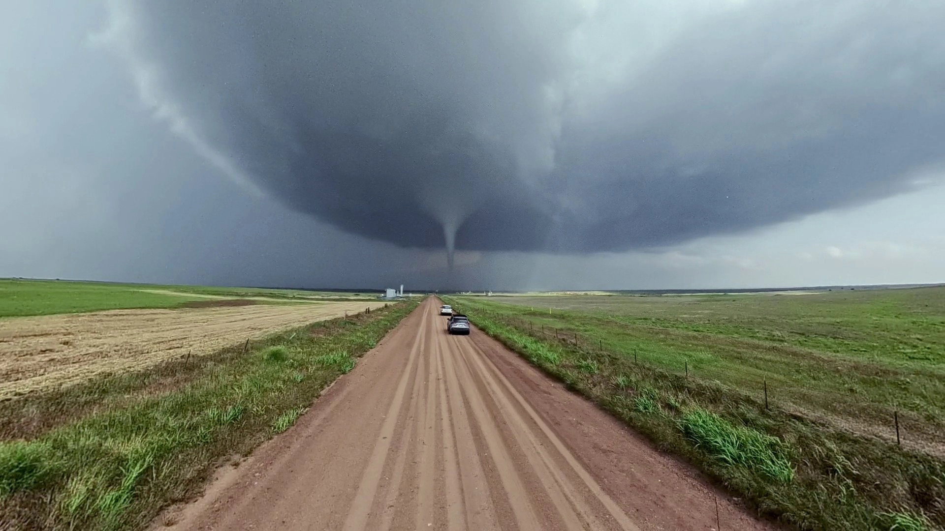 In the Eye of the Storm: Chasers
