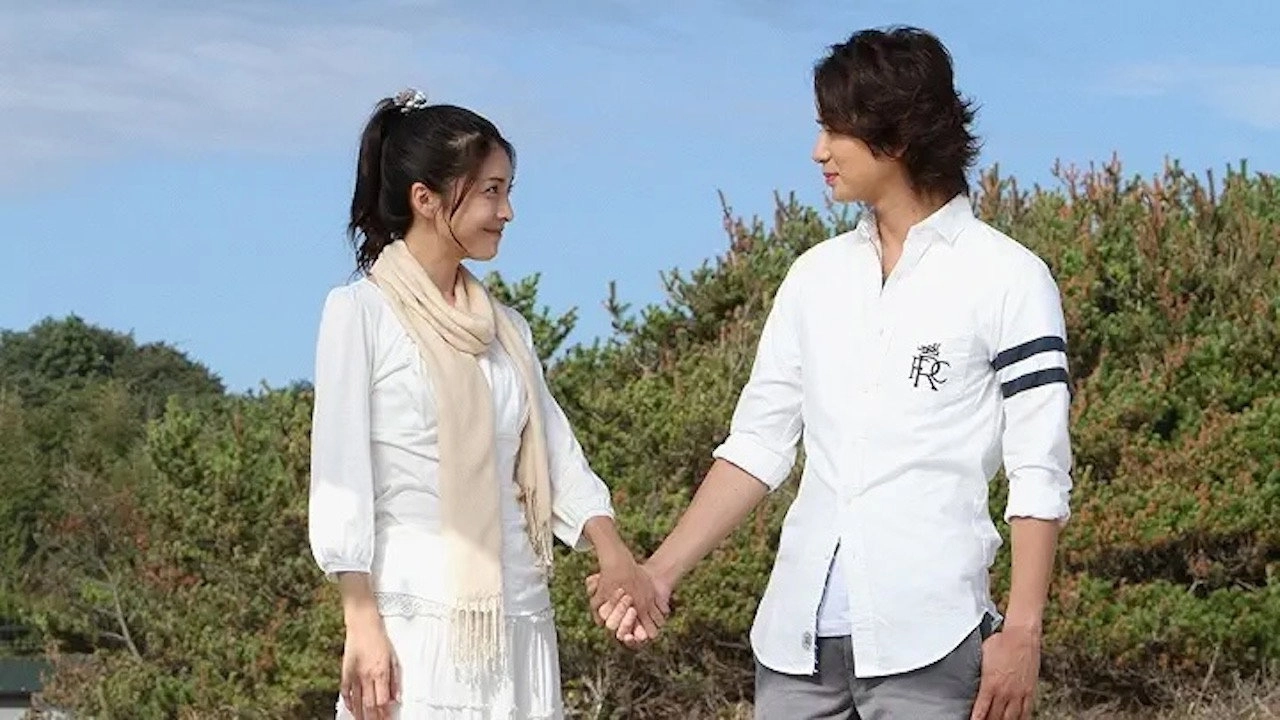Summer Romance Shines in Rainbow Color