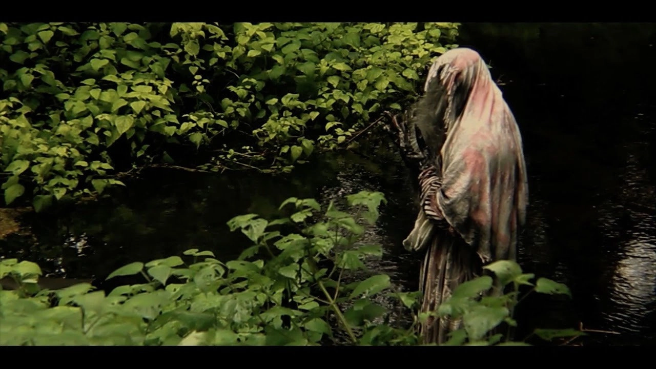 La mujer del río