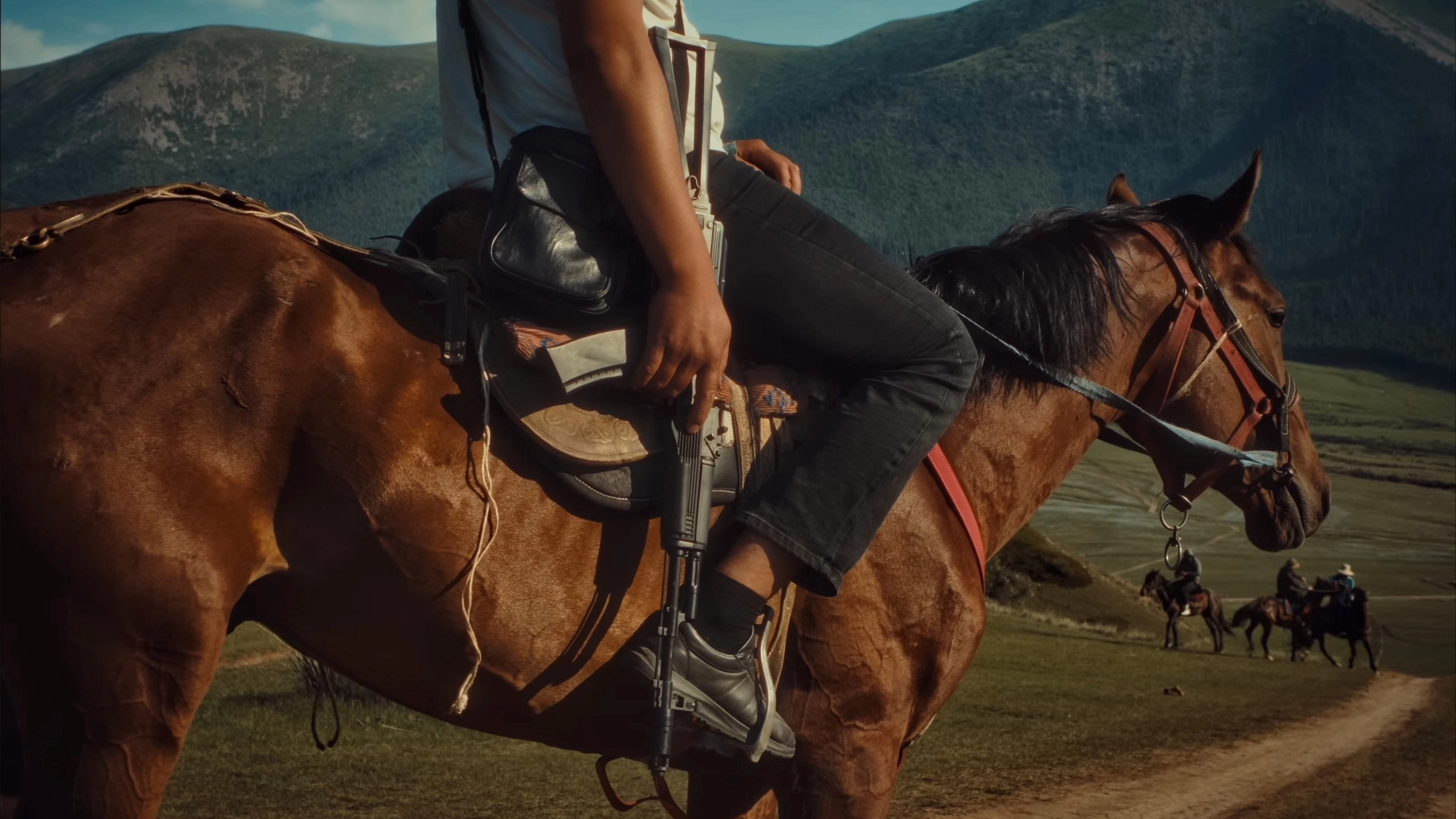 Tales from the Road | Exploring Kyrgyzstan & Uzbekistan