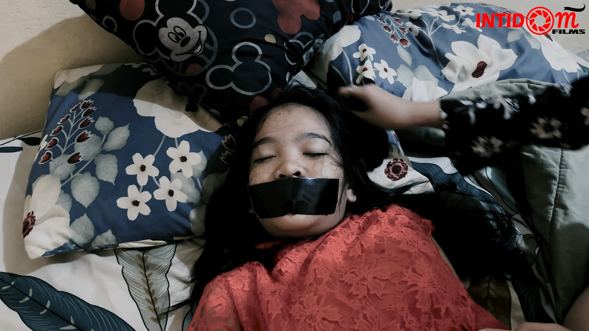 Jangan Ambil Bonekaku..!!