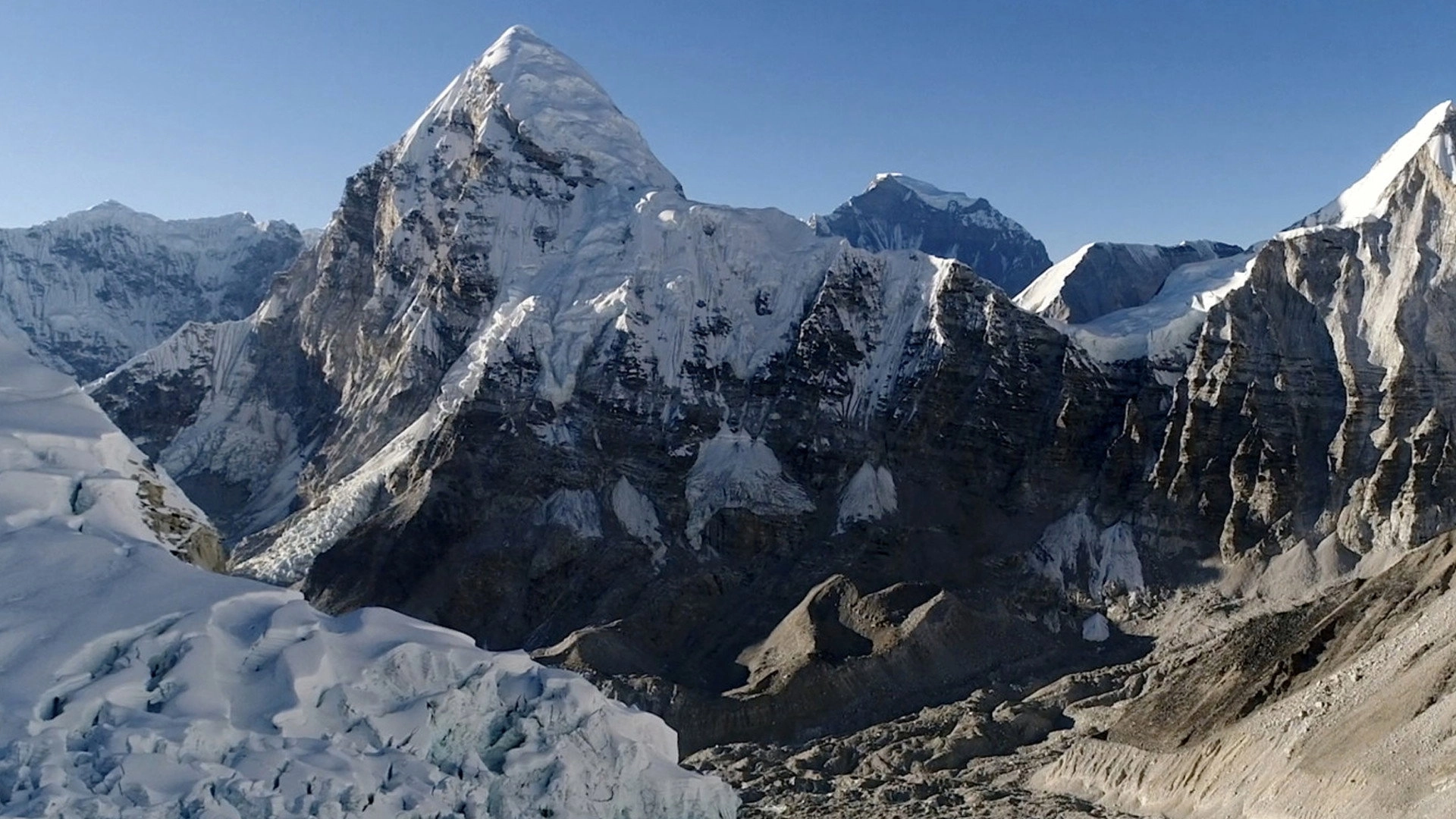 Pumori, The Daughter Of The Mountain