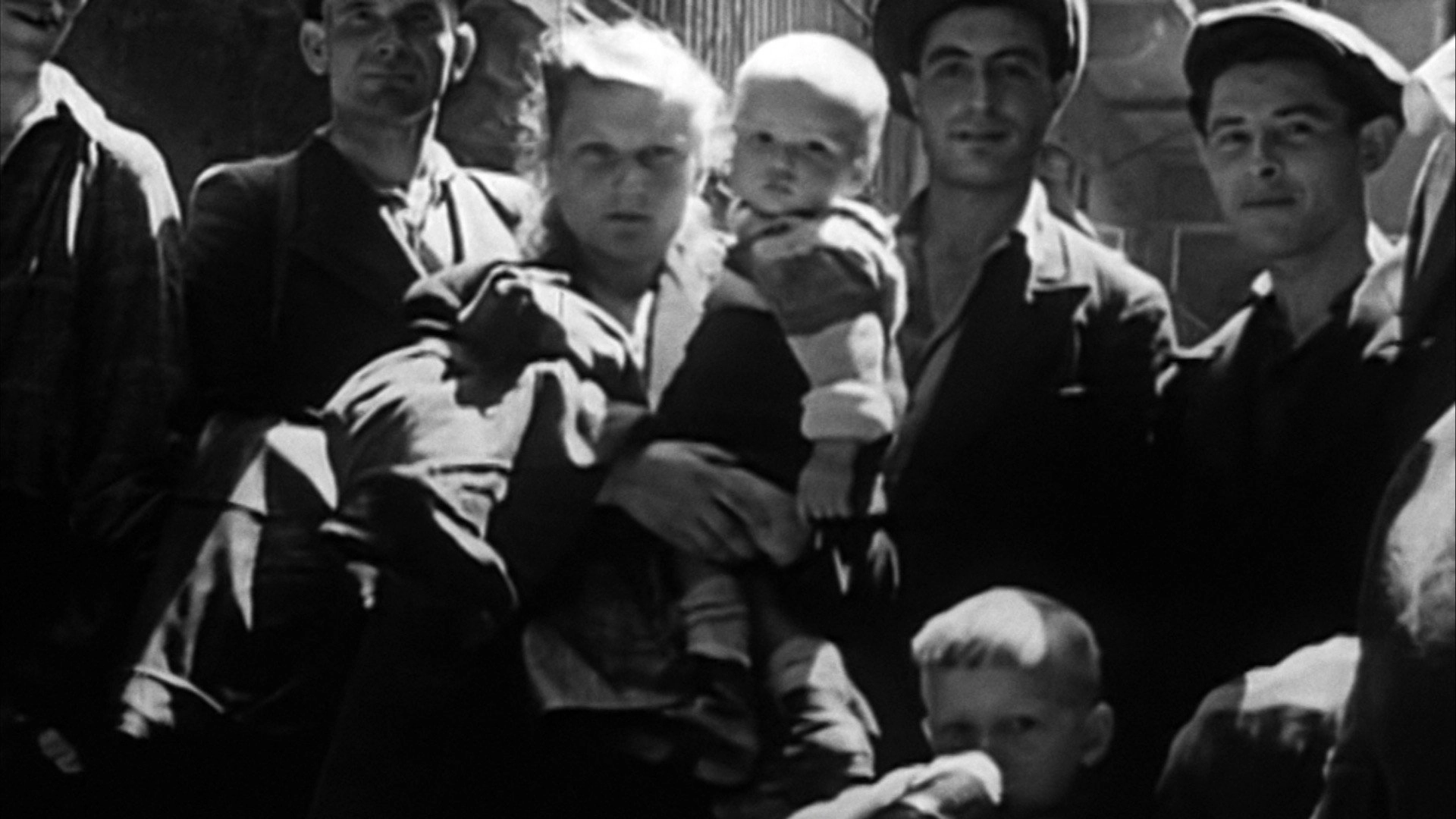 Les survivants, l'impossible départ après la Shoah