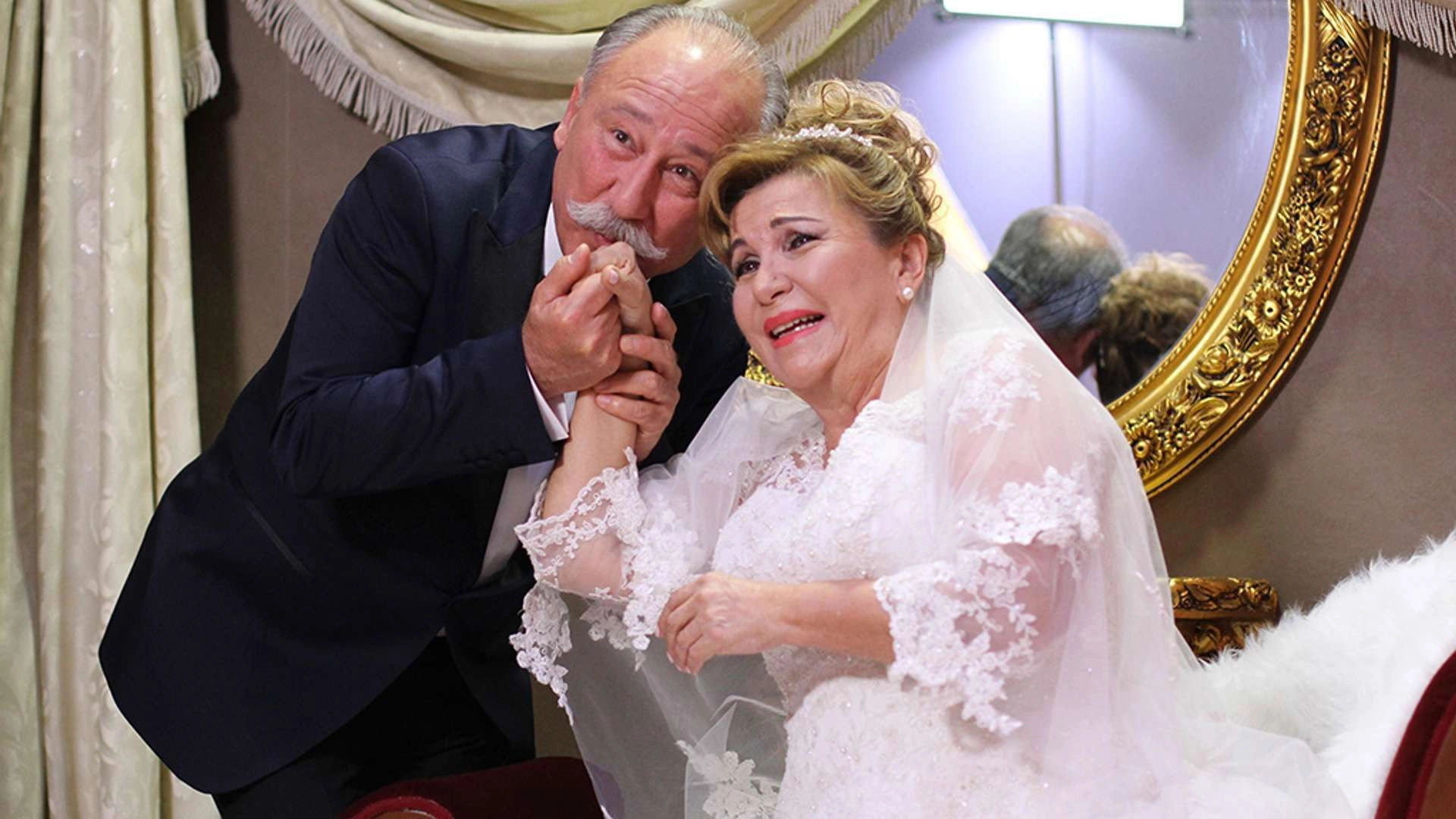 Hangimiz Sevmedik