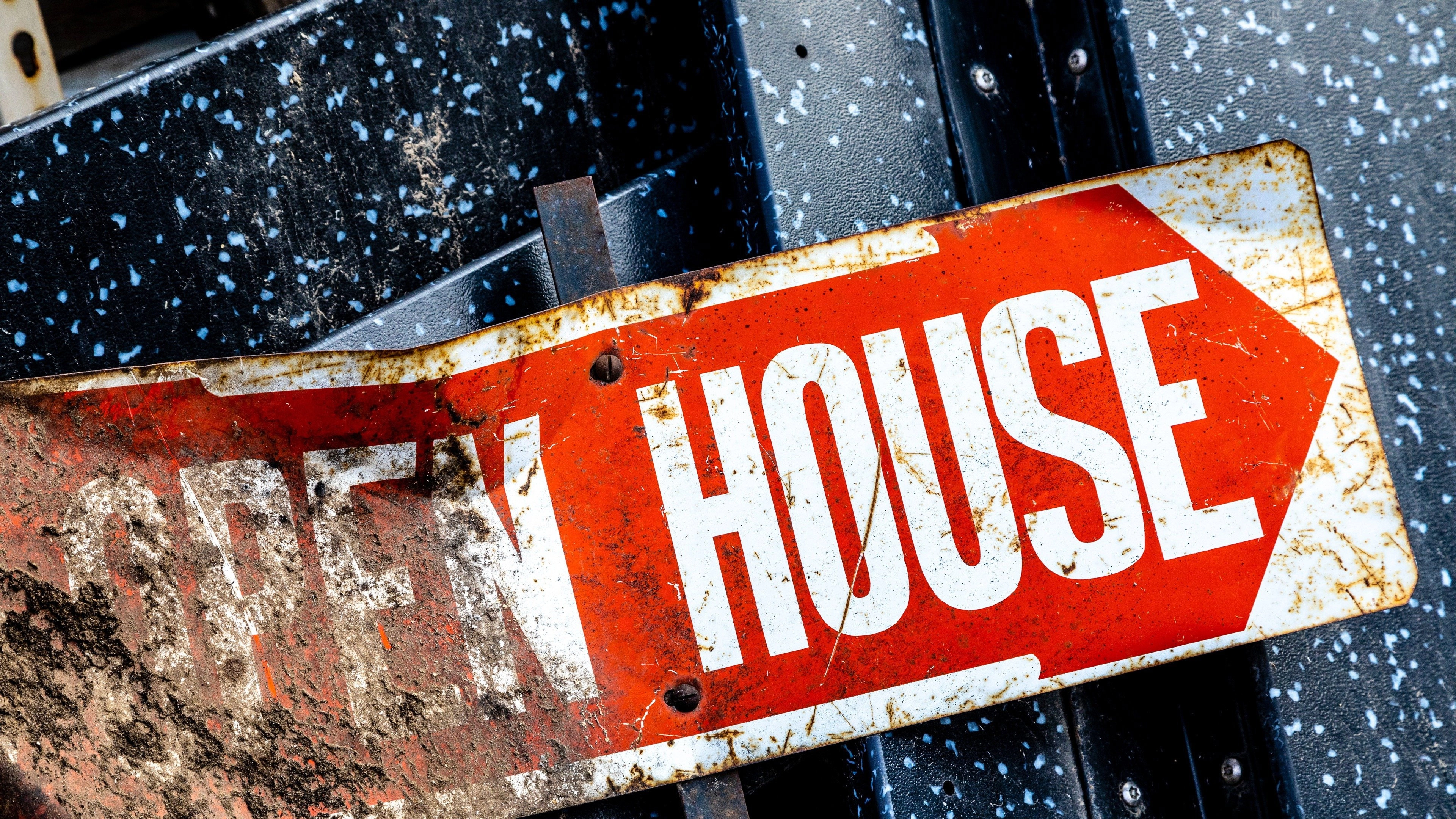 Unsellable Houses