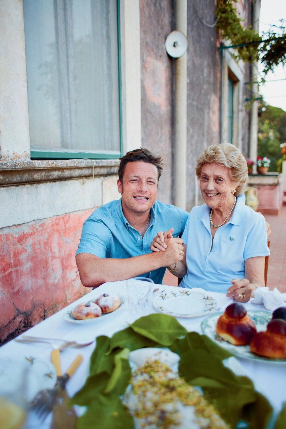 Jamie and the Nonnas