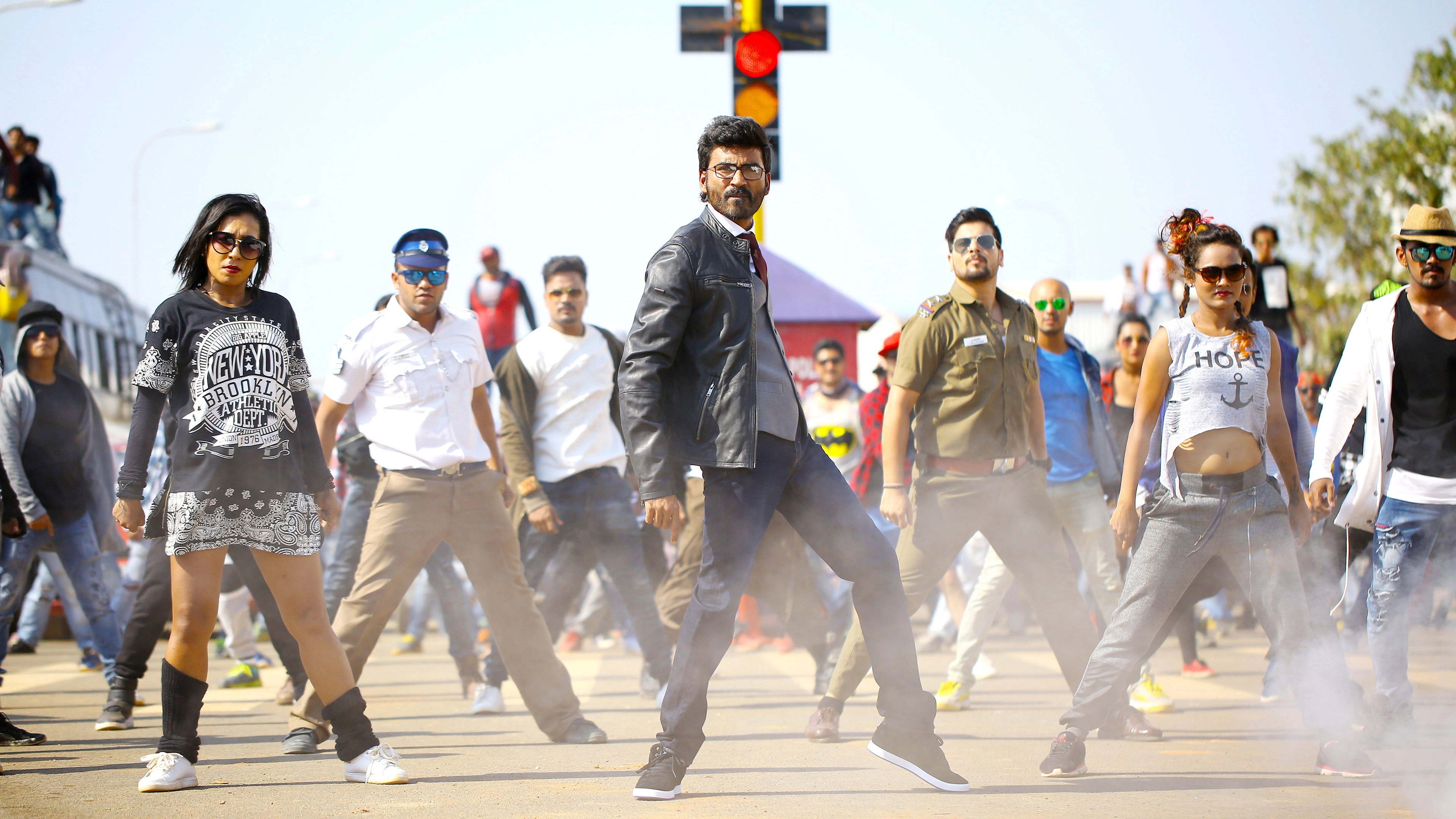 Velaiyilla Pattathari 2
