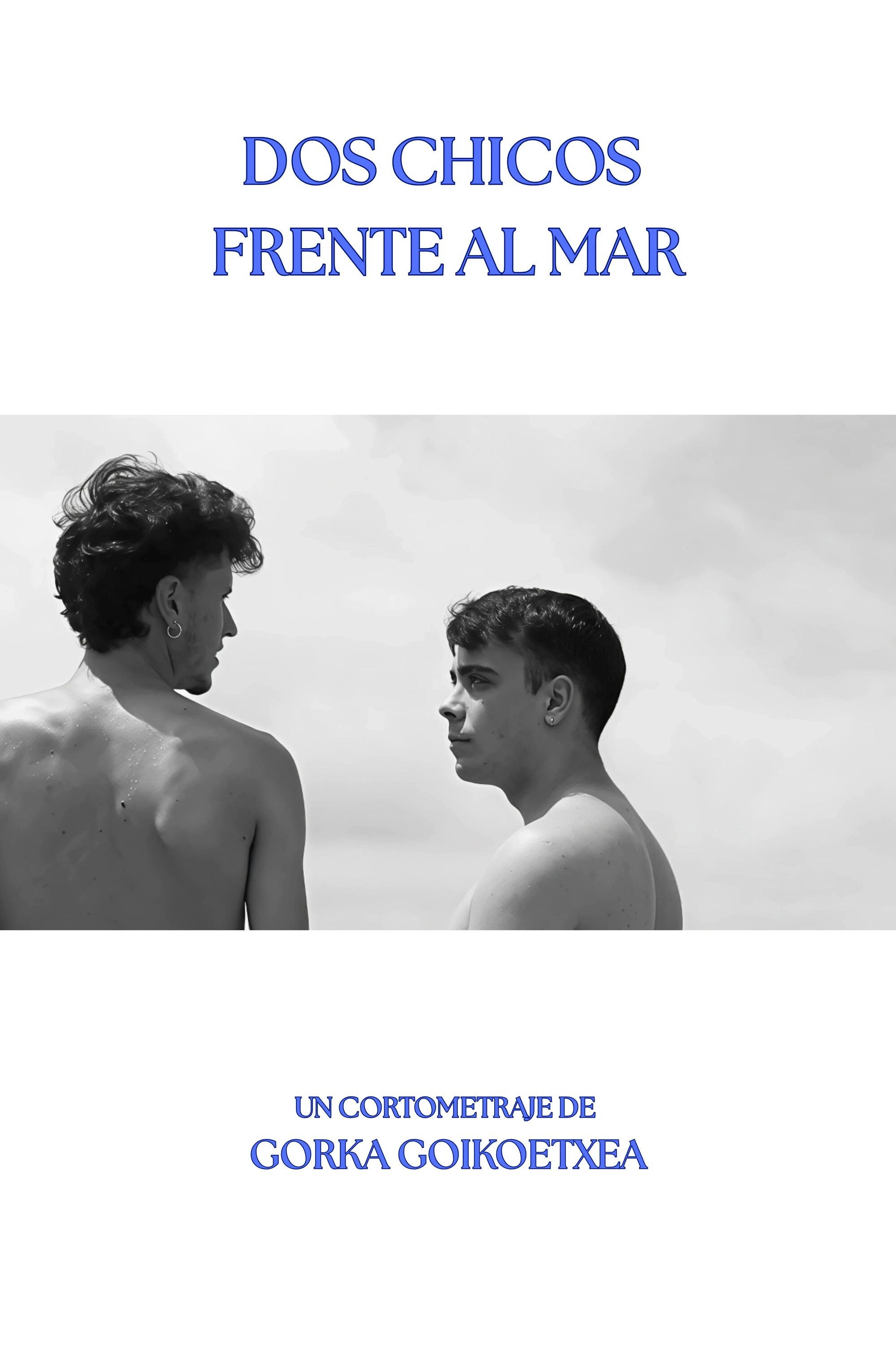Dos Chicos Frente al Mar