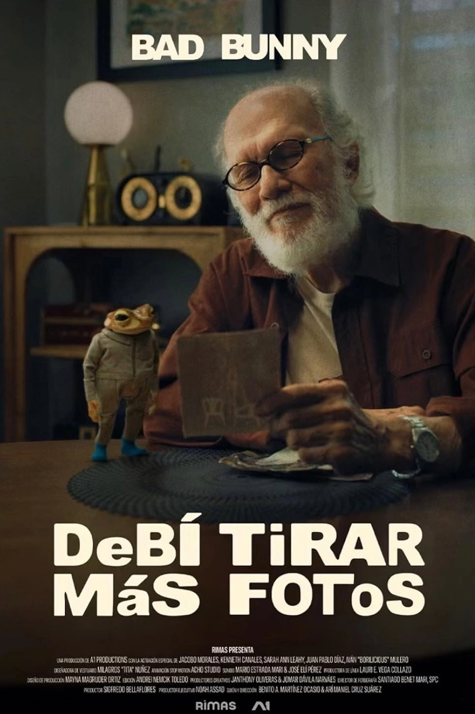 DeBÍ TiRAR MáS FOToS (Short Film)