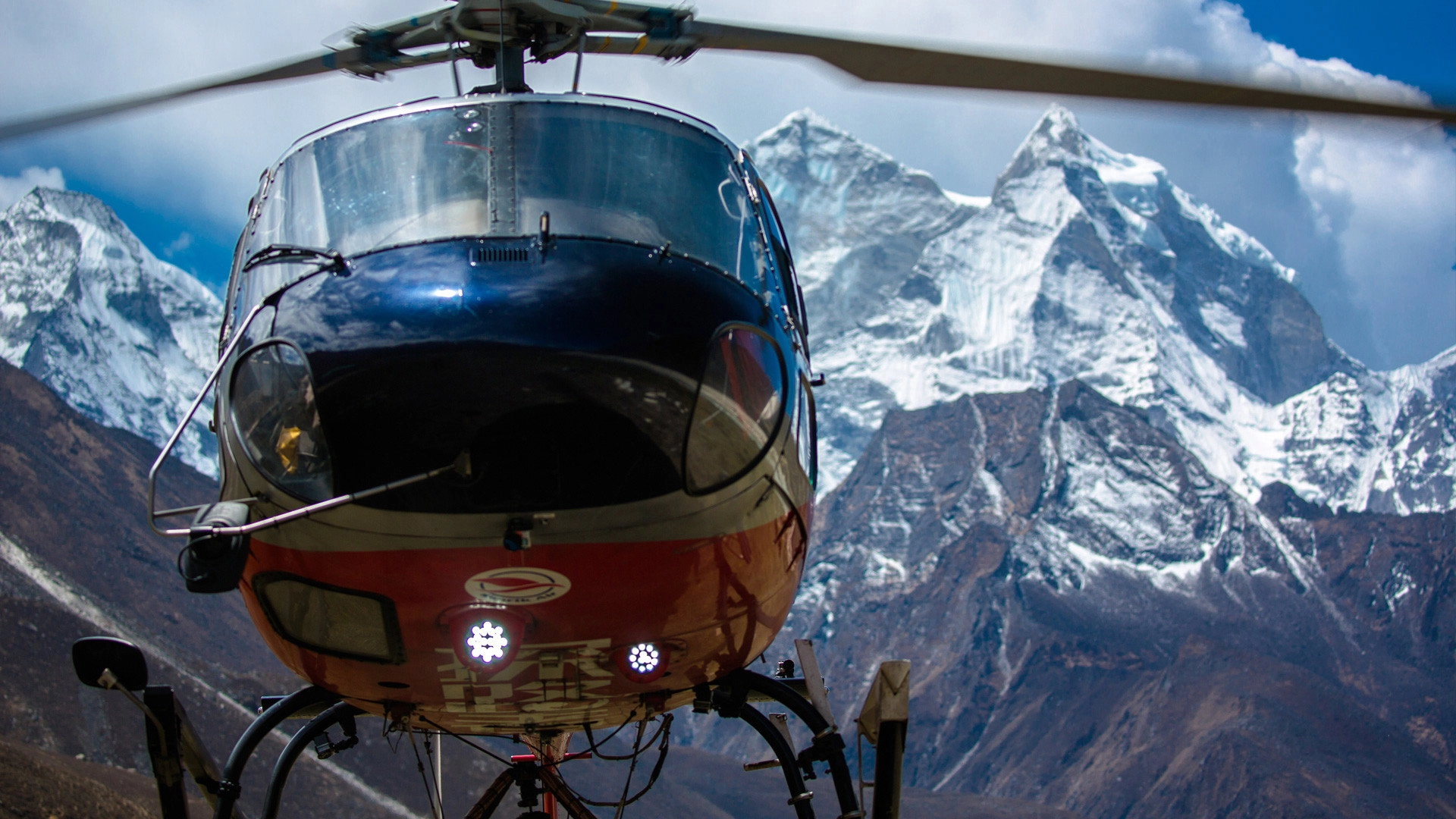 Everest Rescue