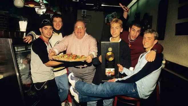 Rewind the '90s