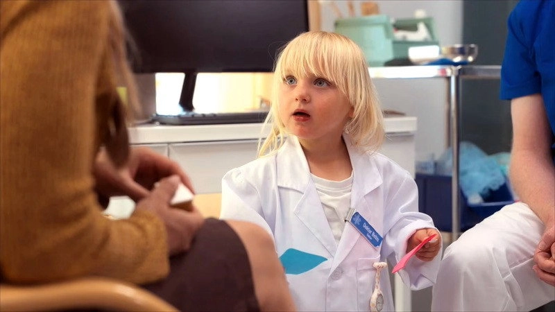 Doktor Bebis med vänner