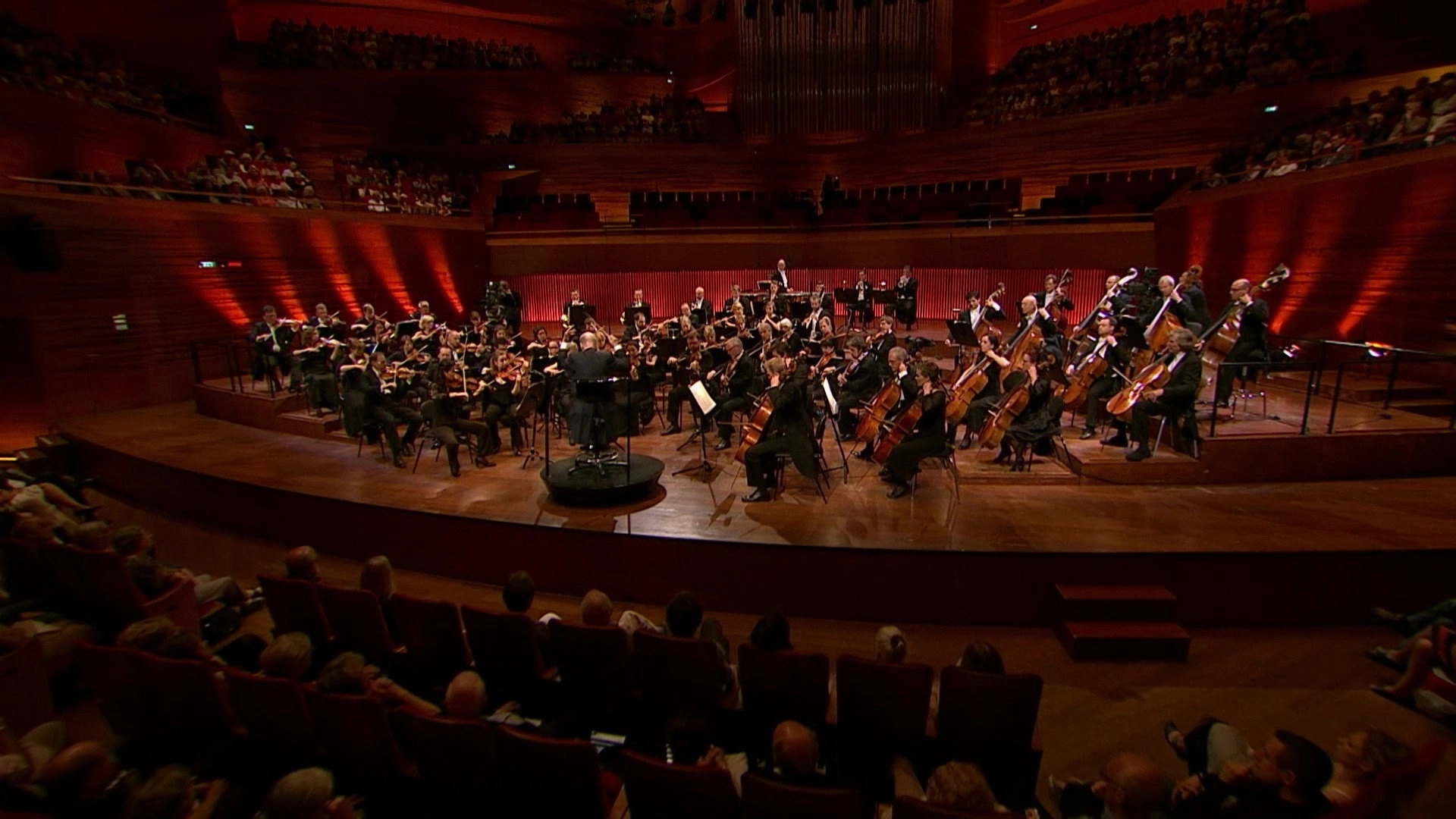 Beethoven: The Symphonies (Rafael Frühbeck de Burgos Conducts the Danish National Symphony Orchestra)