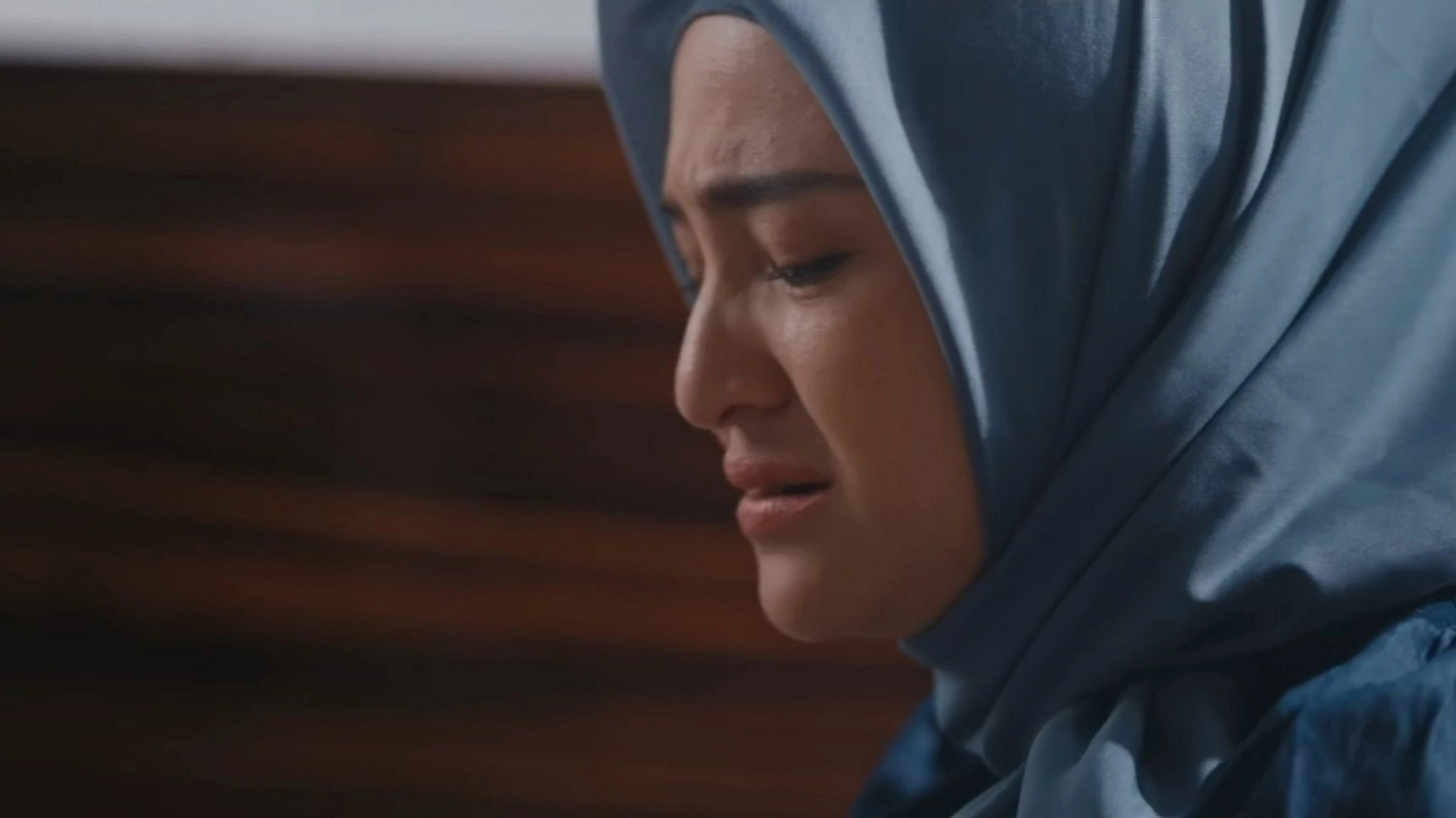 La Tahzan: Cinta, Dosa, Luka...