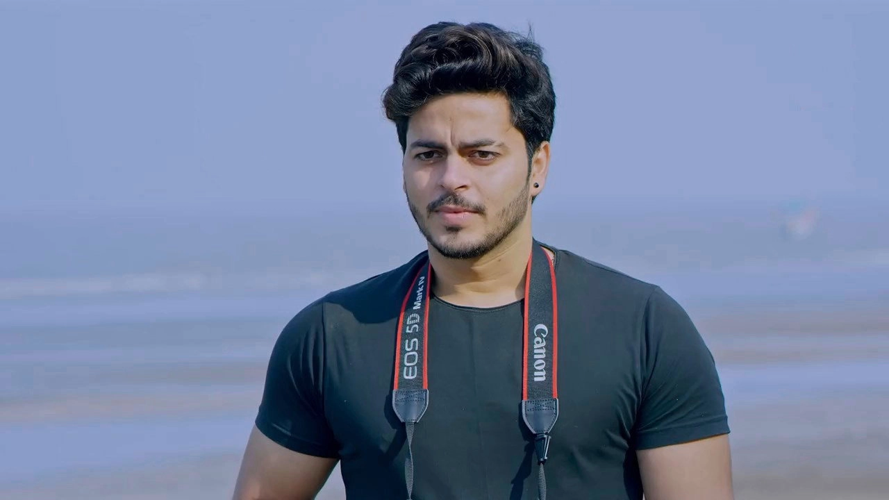Chaahat Ek Nasha