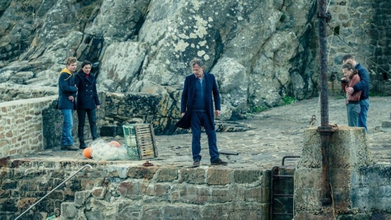 The Island of Thirty Coffins